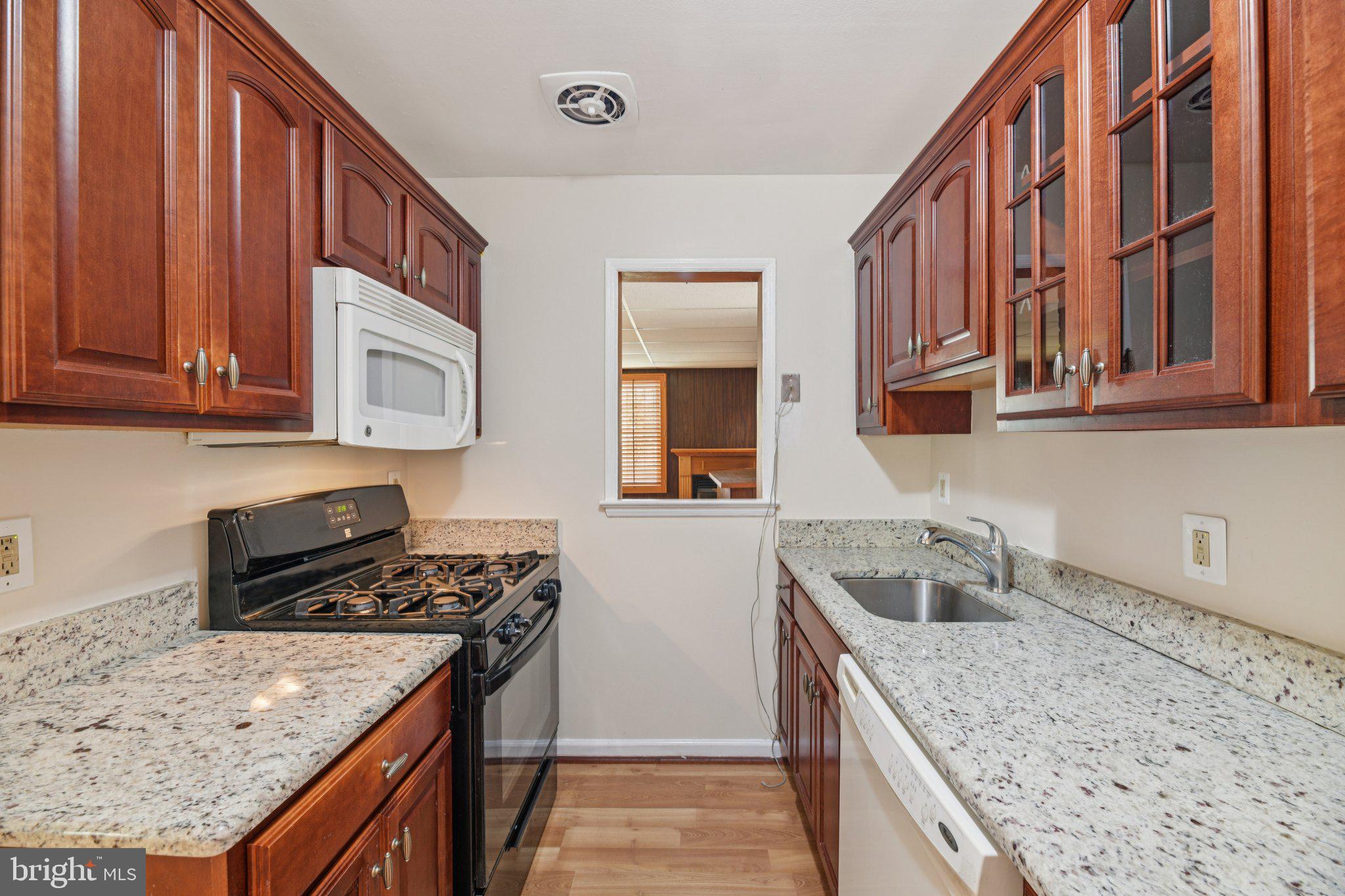 PARKLAWN - Residential Lease