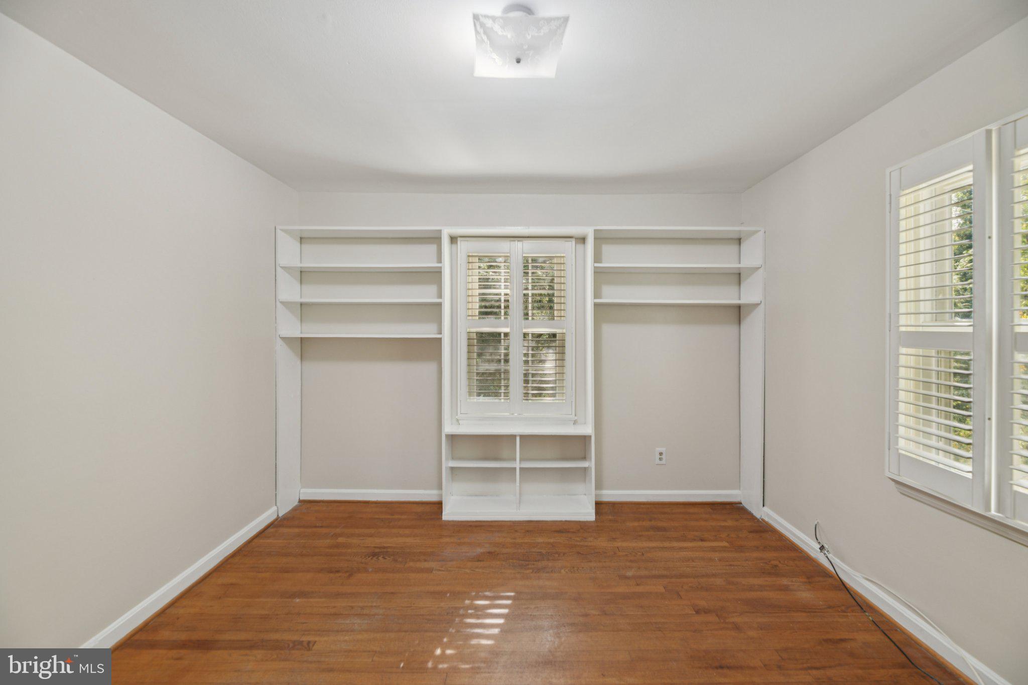 PARKLAWN - Residential Lease