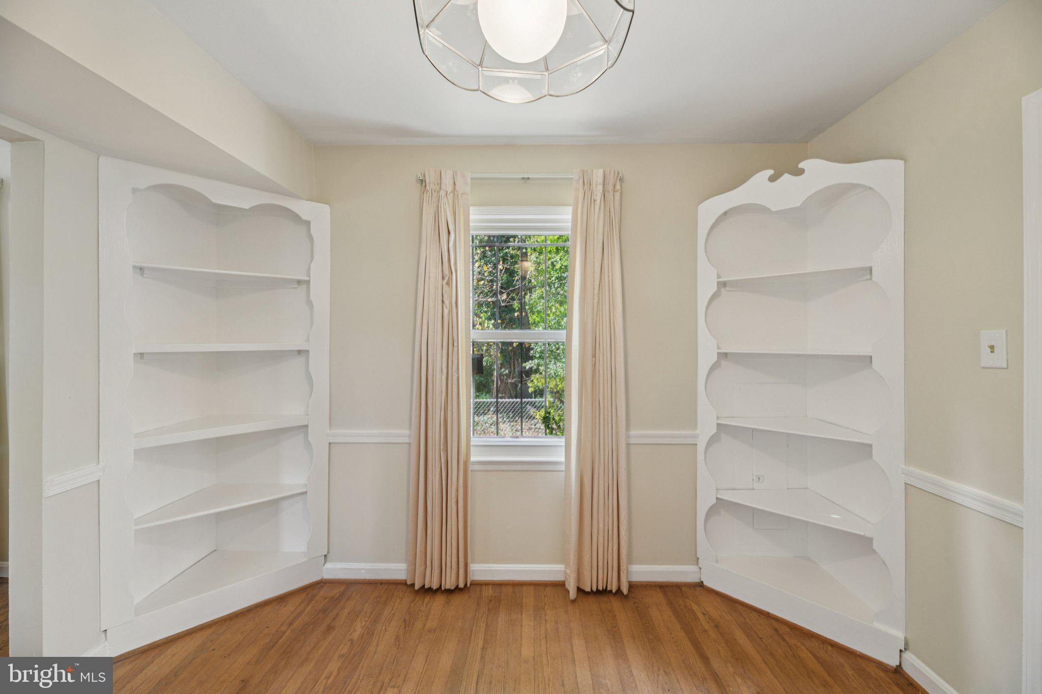 PARKLAWN - Residential Lease