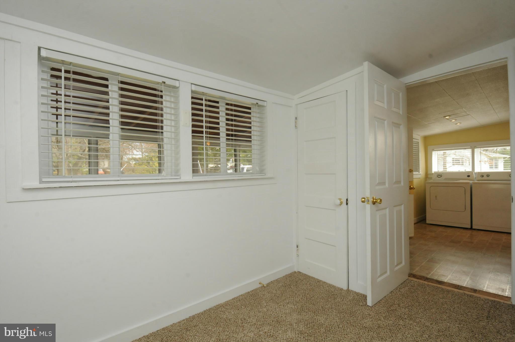 PAEONIAN SPRINGS - Residential