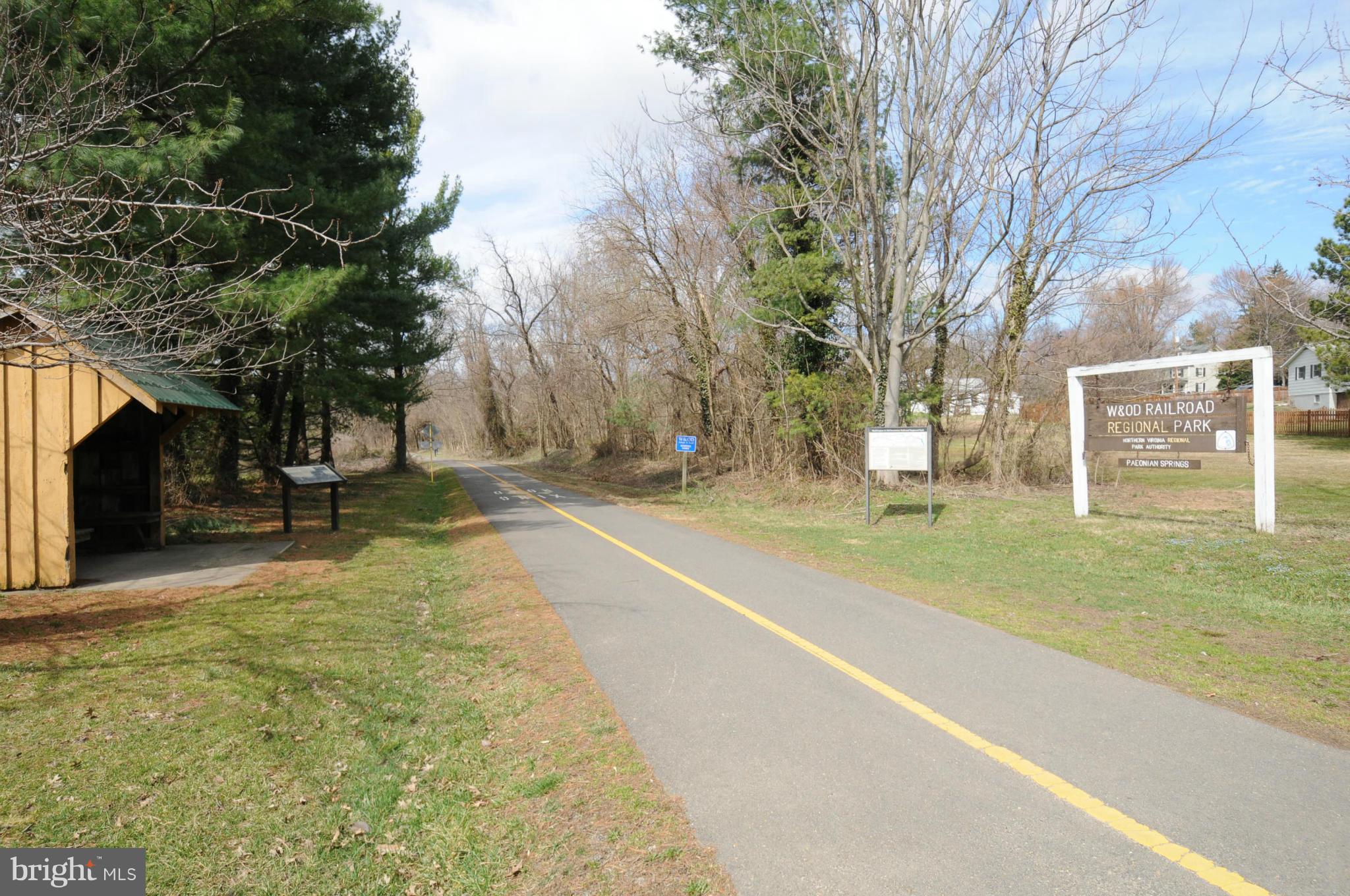 PAEONIAN SPRINGS - Residential