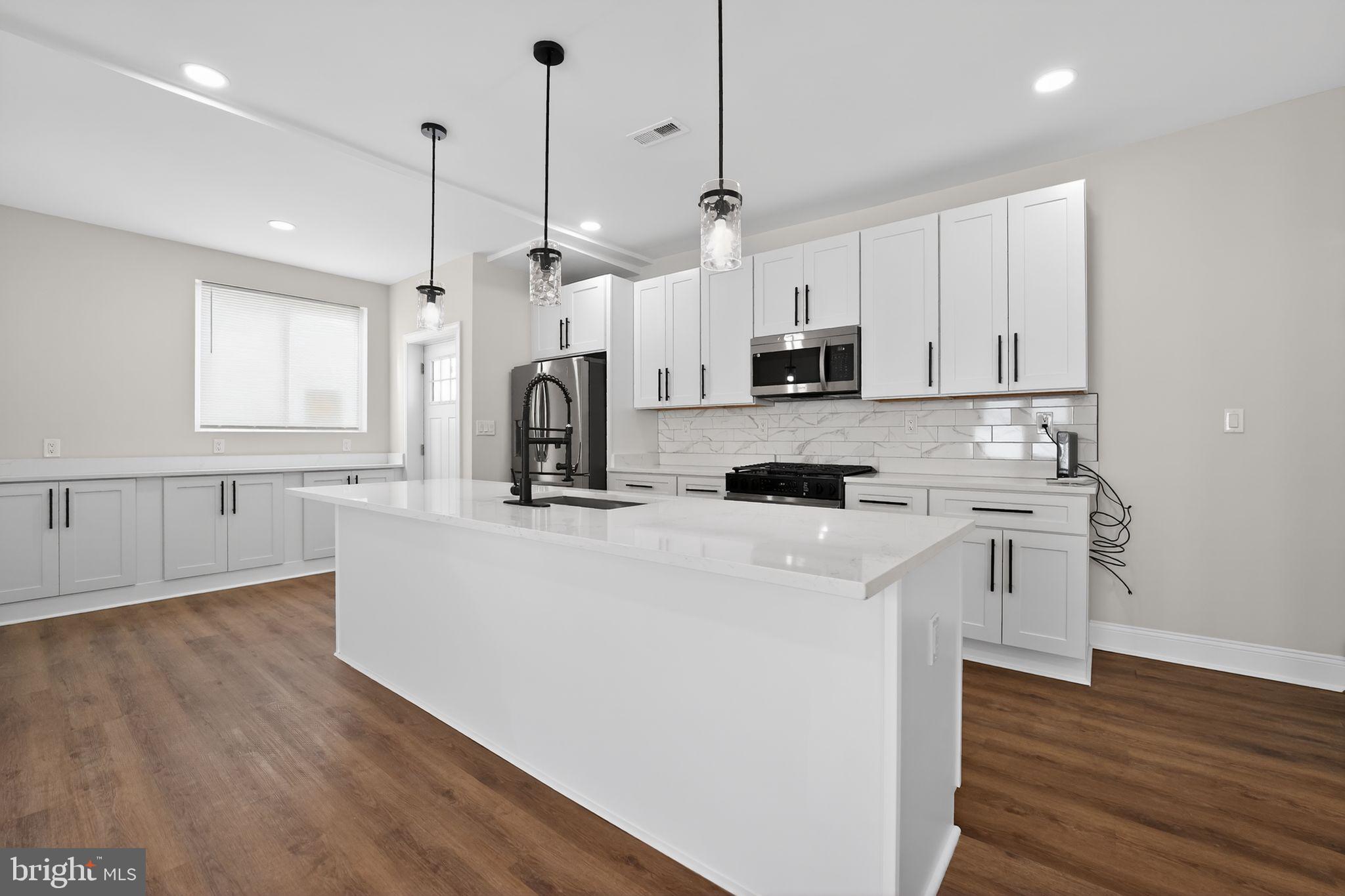 HAMILTON HEIGHTS - Residential