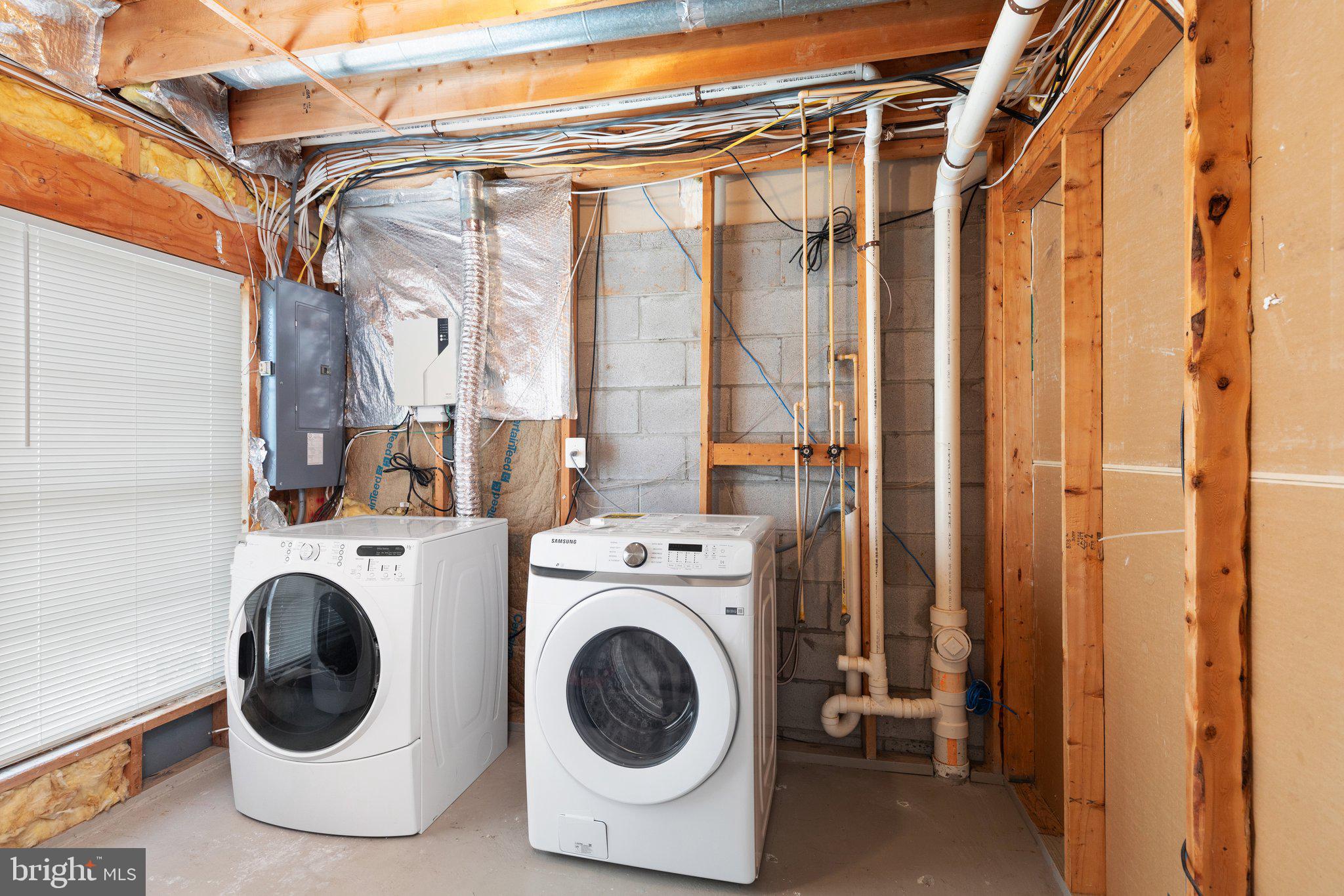 IRWINS CHOICE - Residential Lease