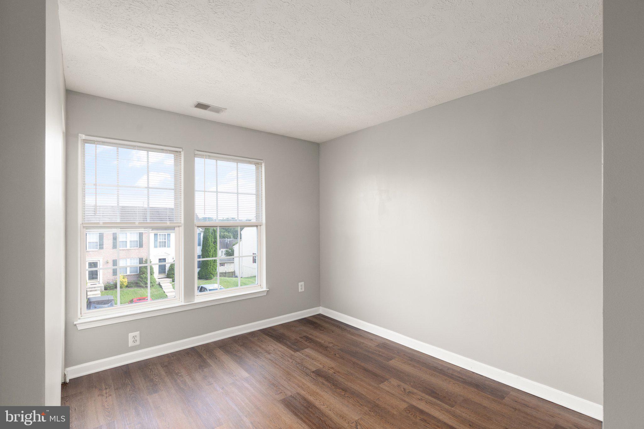 IRWINS CHOICE - Residential Lease