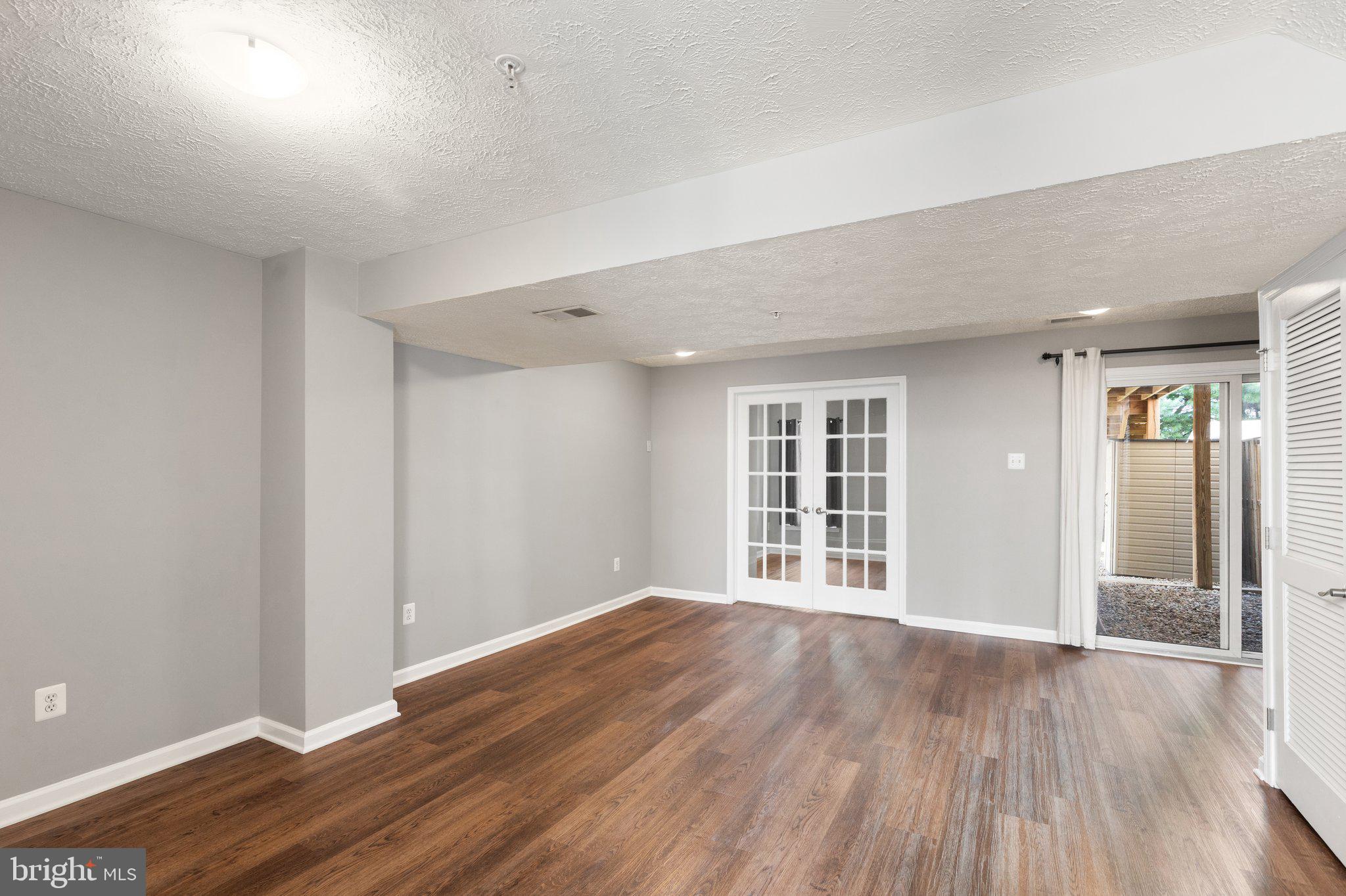 IRWINS CHOICE - Residential Lease