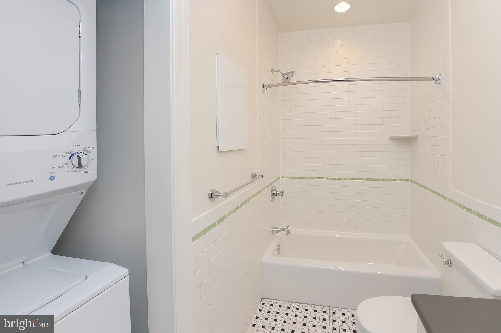 RITTENHOUSE SQUARE - Residential Lease