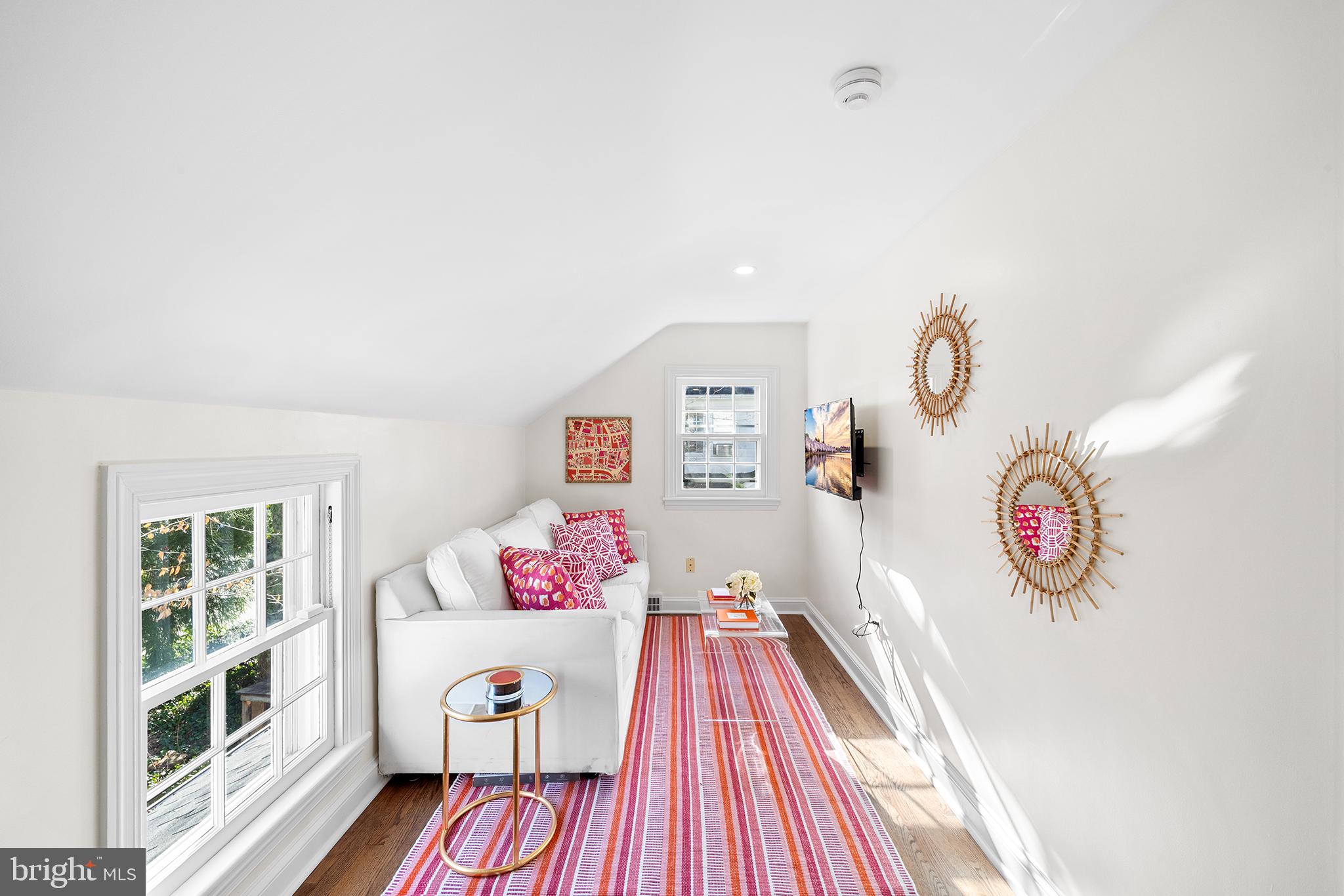 SWARTHMORE - Residential