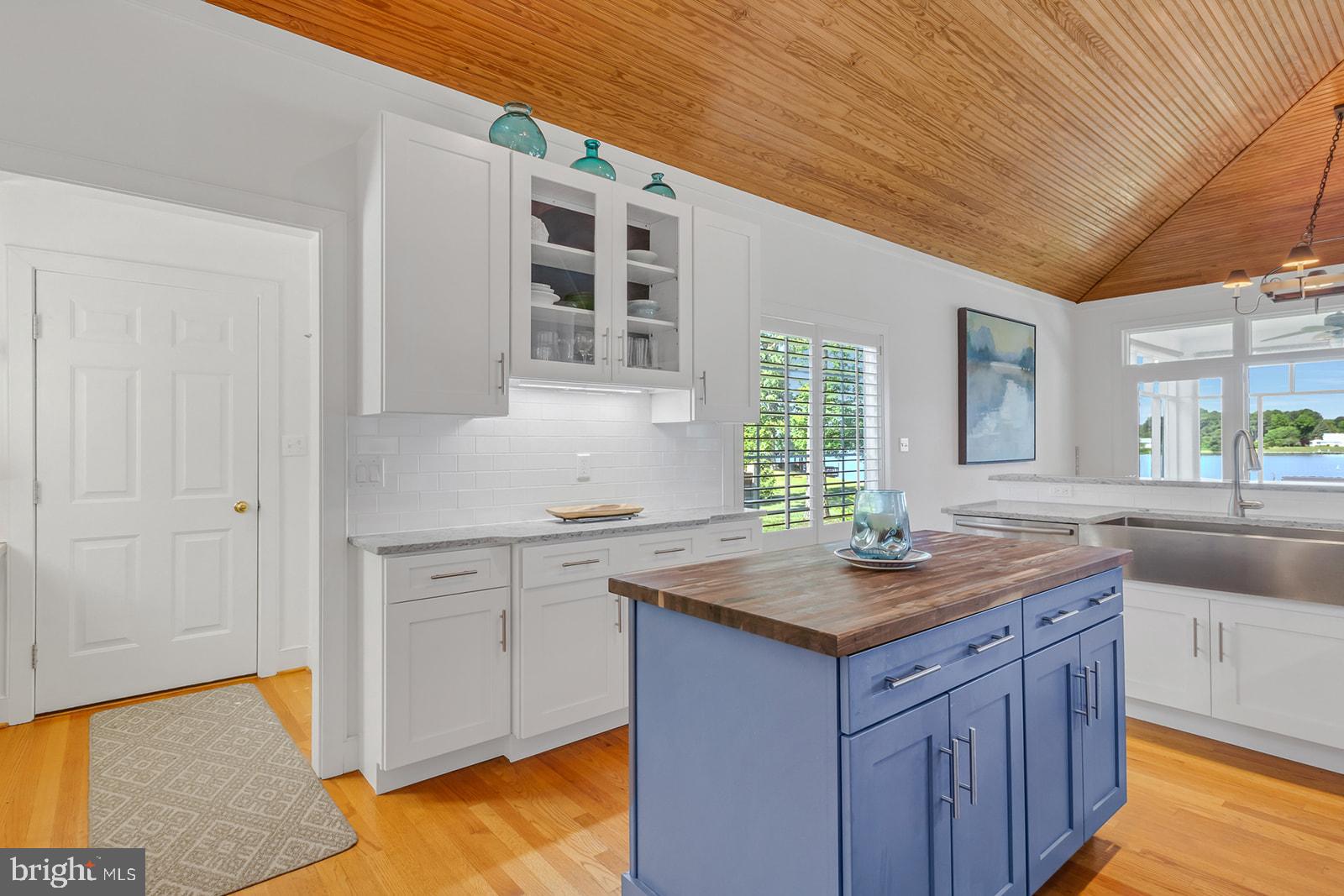 PEACEFUL HARBOR - Residential