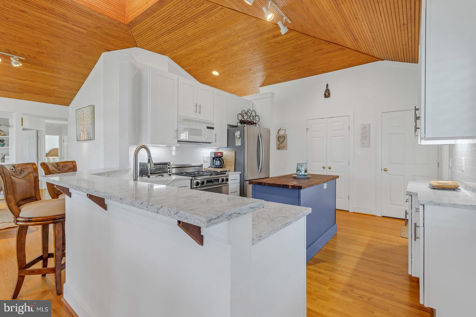 PEACEFUL HARBOR - Residential