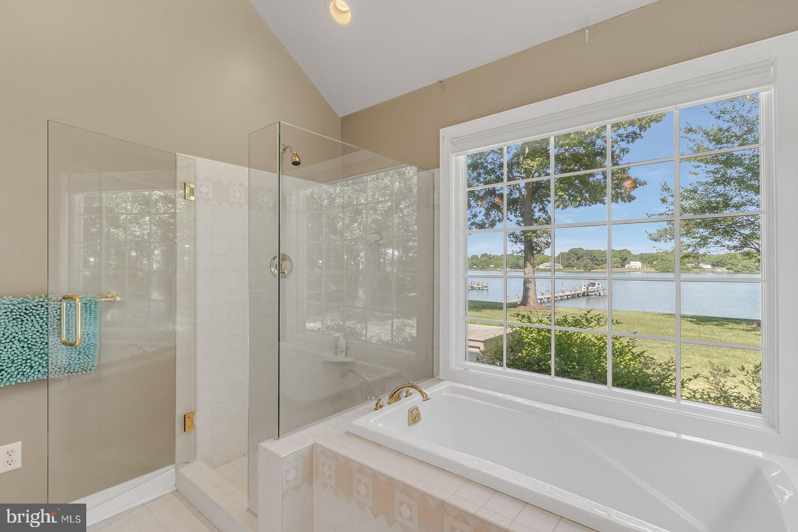 PEACEFUL HARBOR - Residential