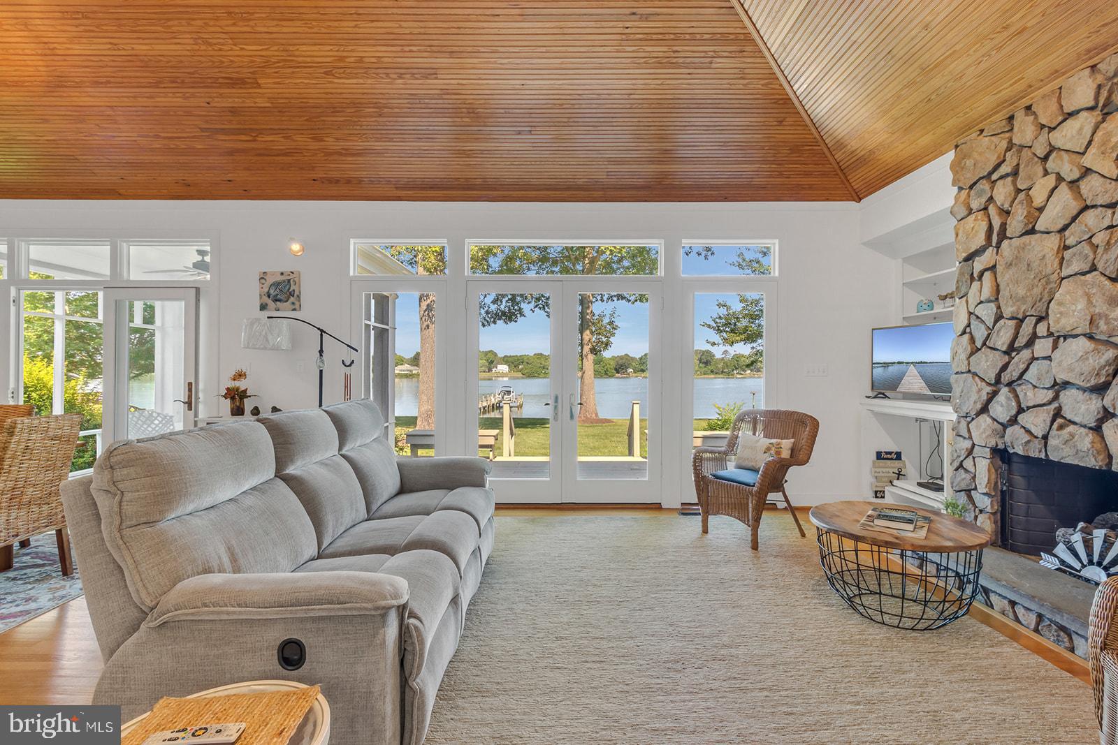 PEACEFUL HARBOR - Residential