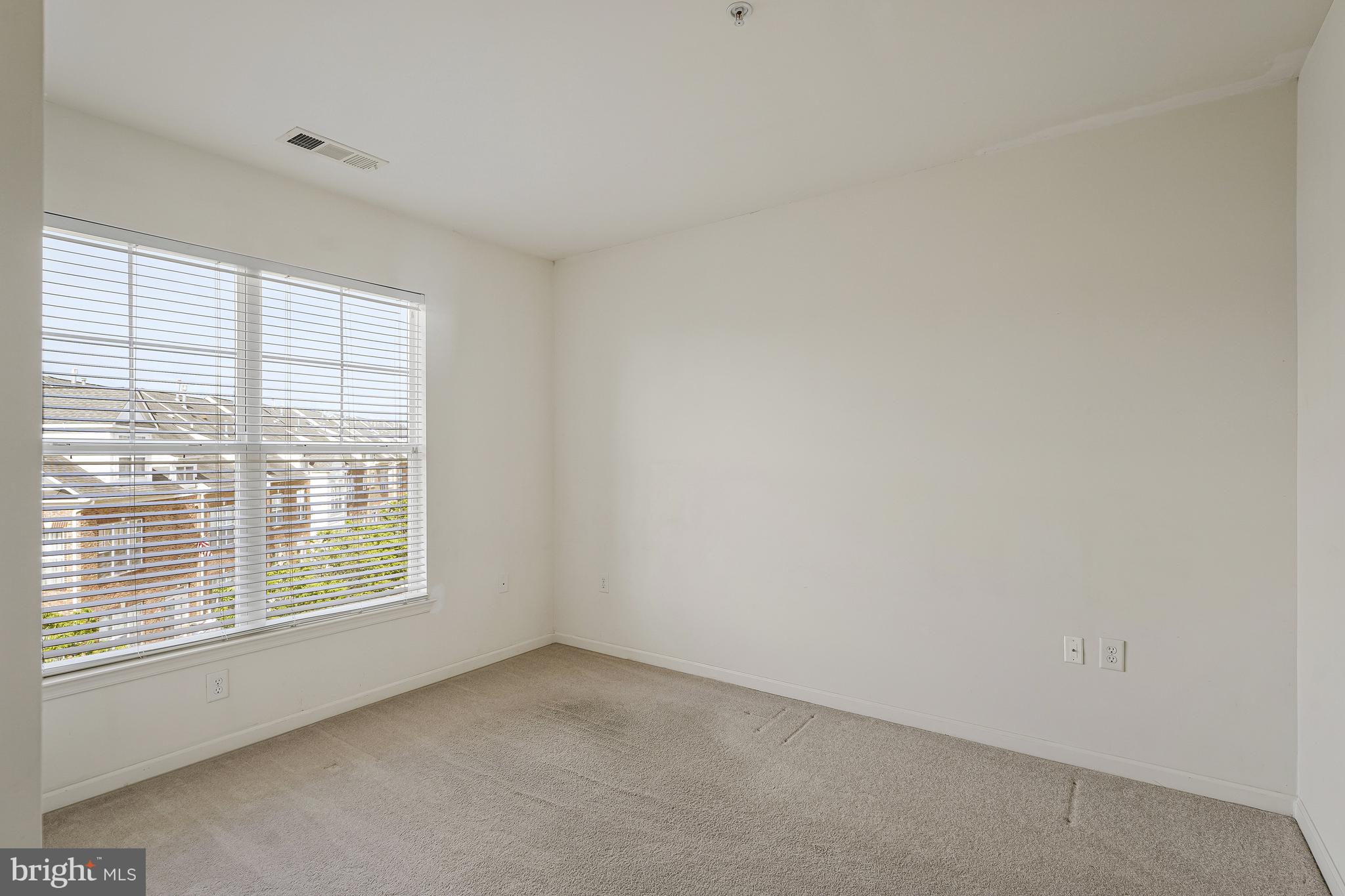 FORTNIGHTLY SQUARE - Residential