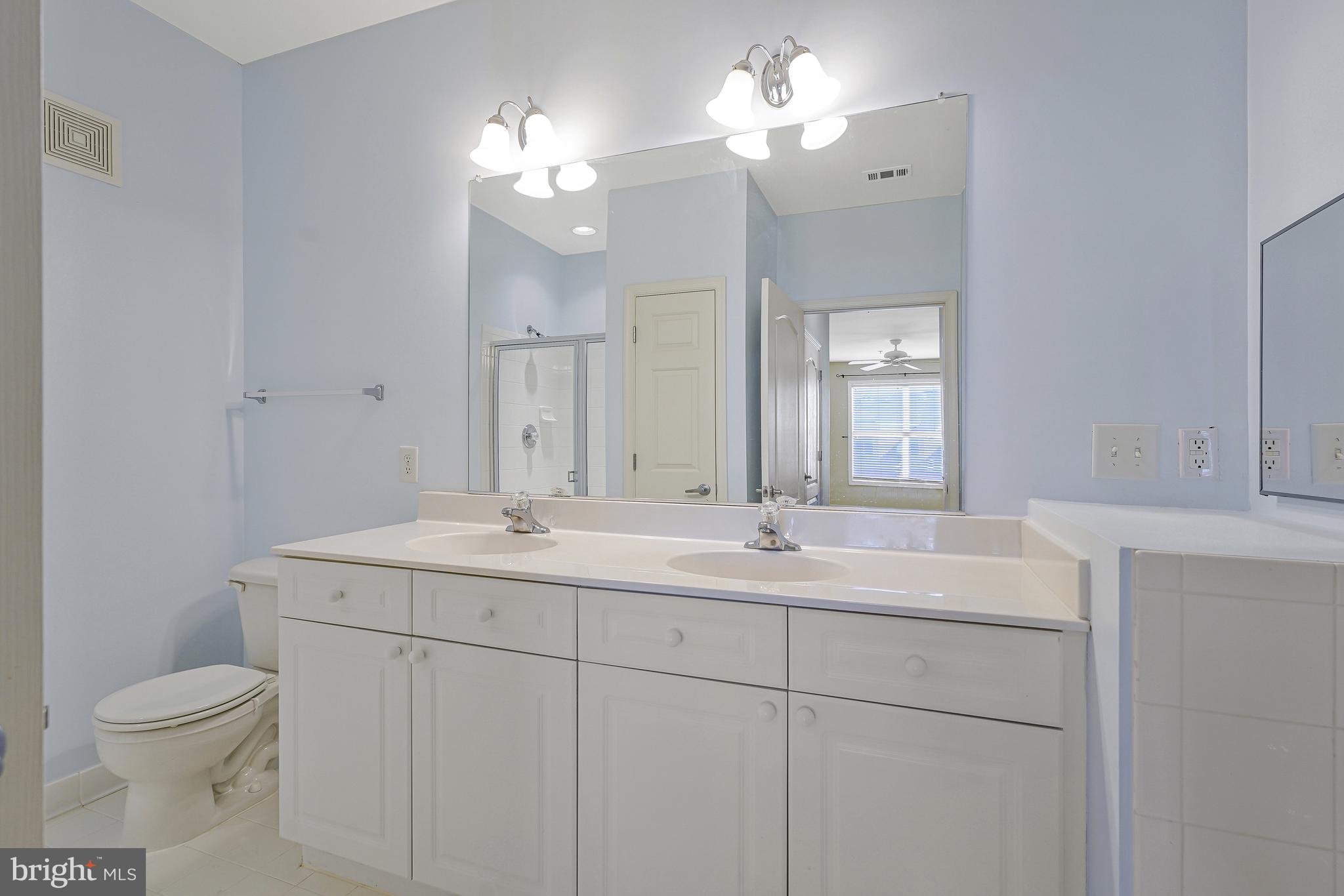 FORTNIGHTLY SQUARE - Residential