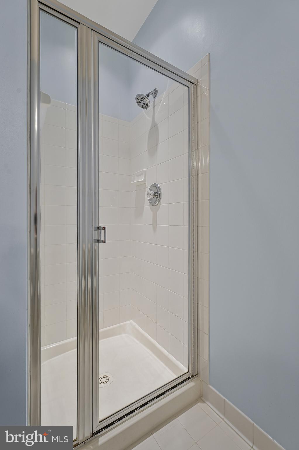 FORTNIGHTLY SQUARE - Residential