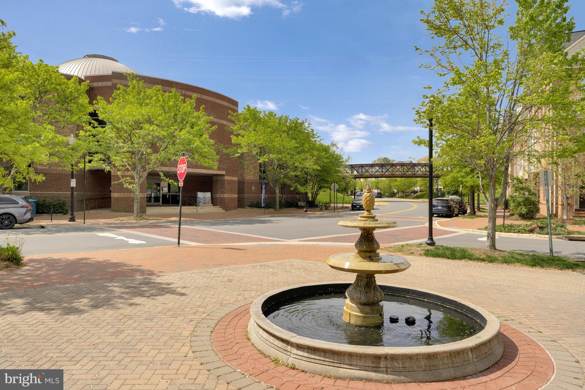 FORTNIGHTLY SQUARE - Residential