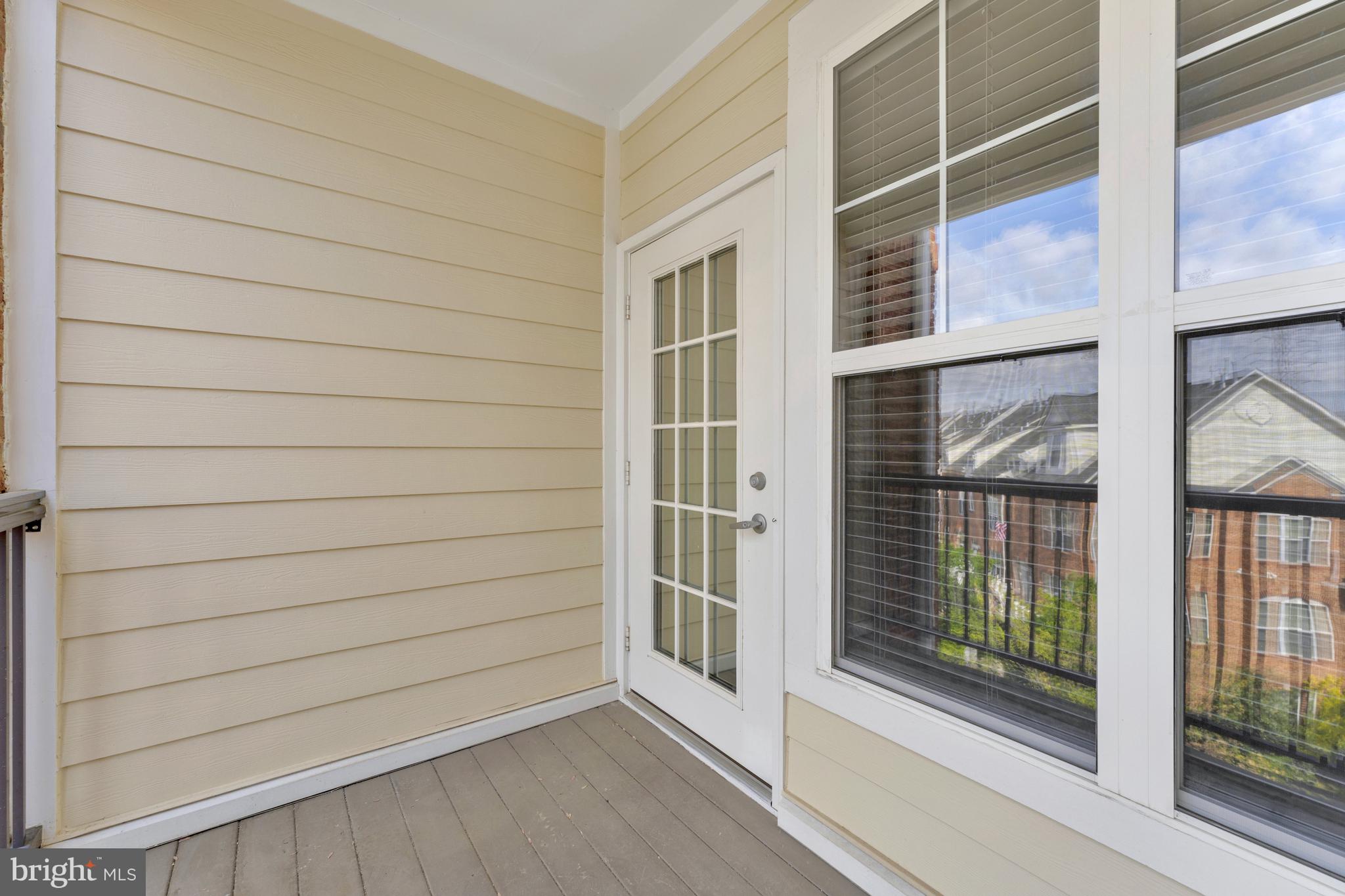 FORTNIGHTLY SQUARE - Residential