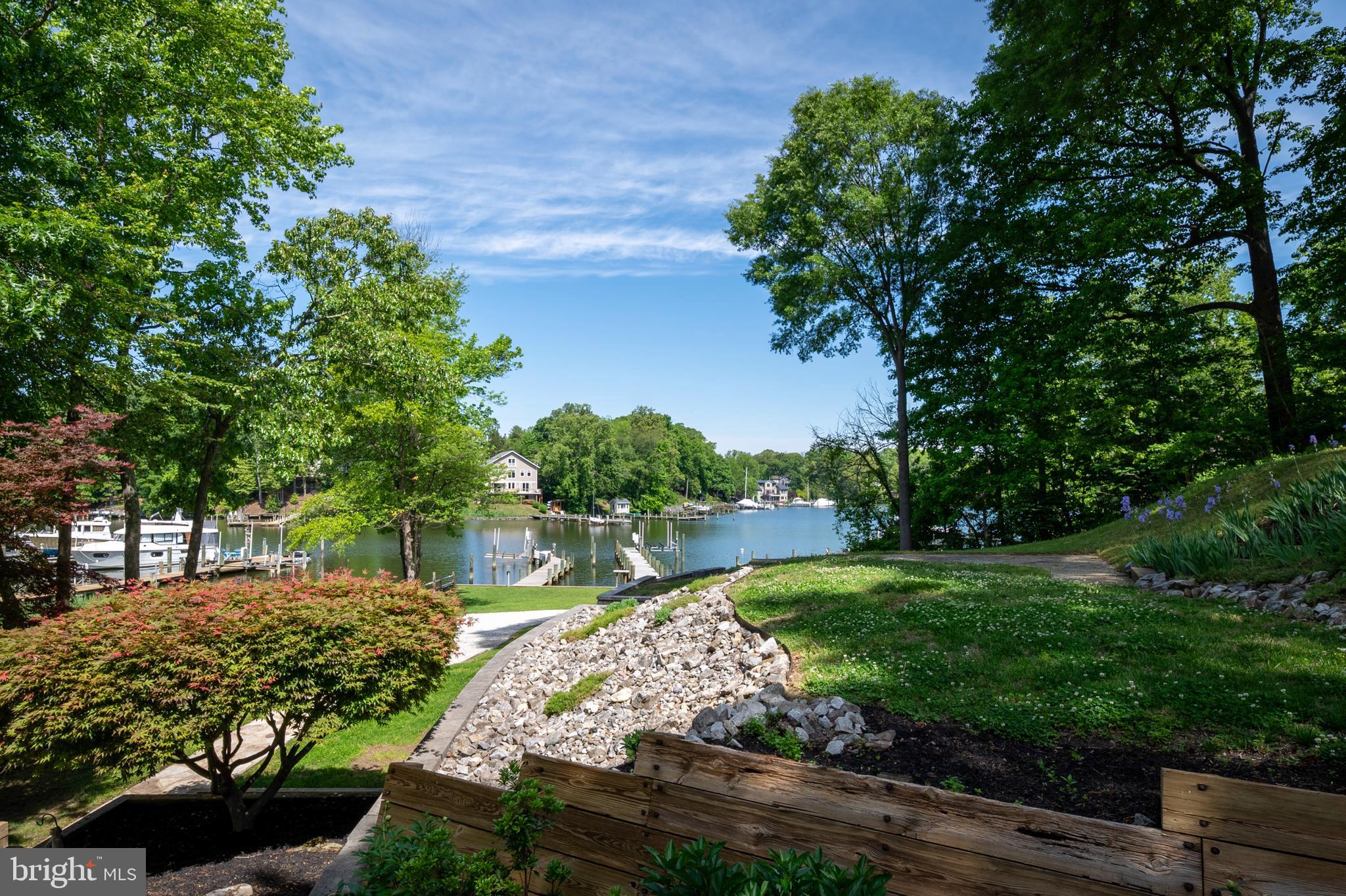 CRESSTON PARK - Residential