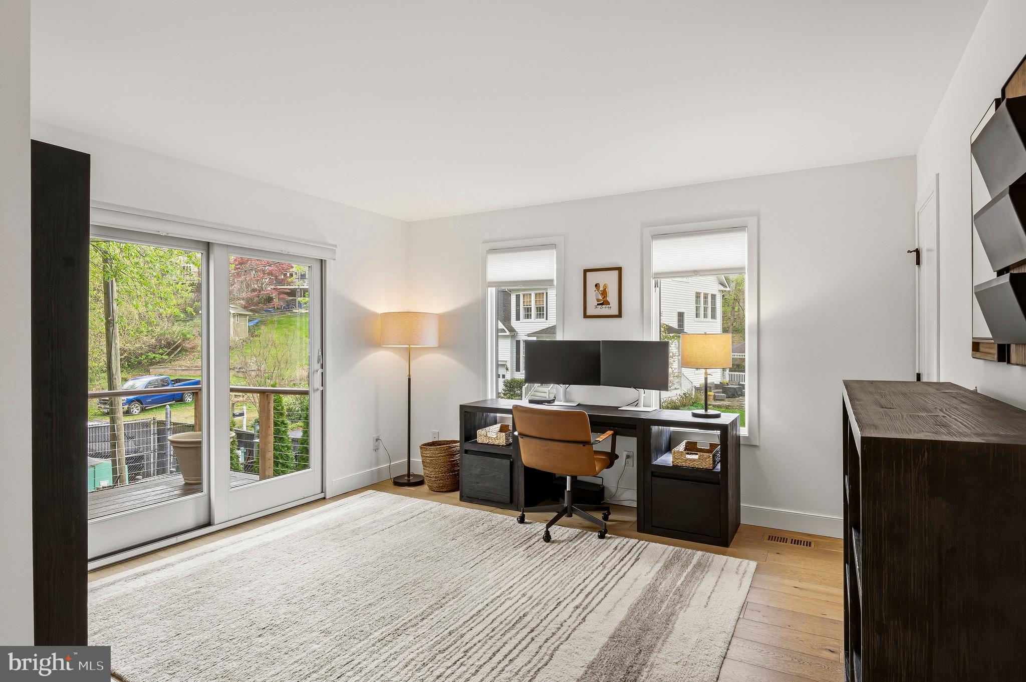 CRESSTON PARK - Residential