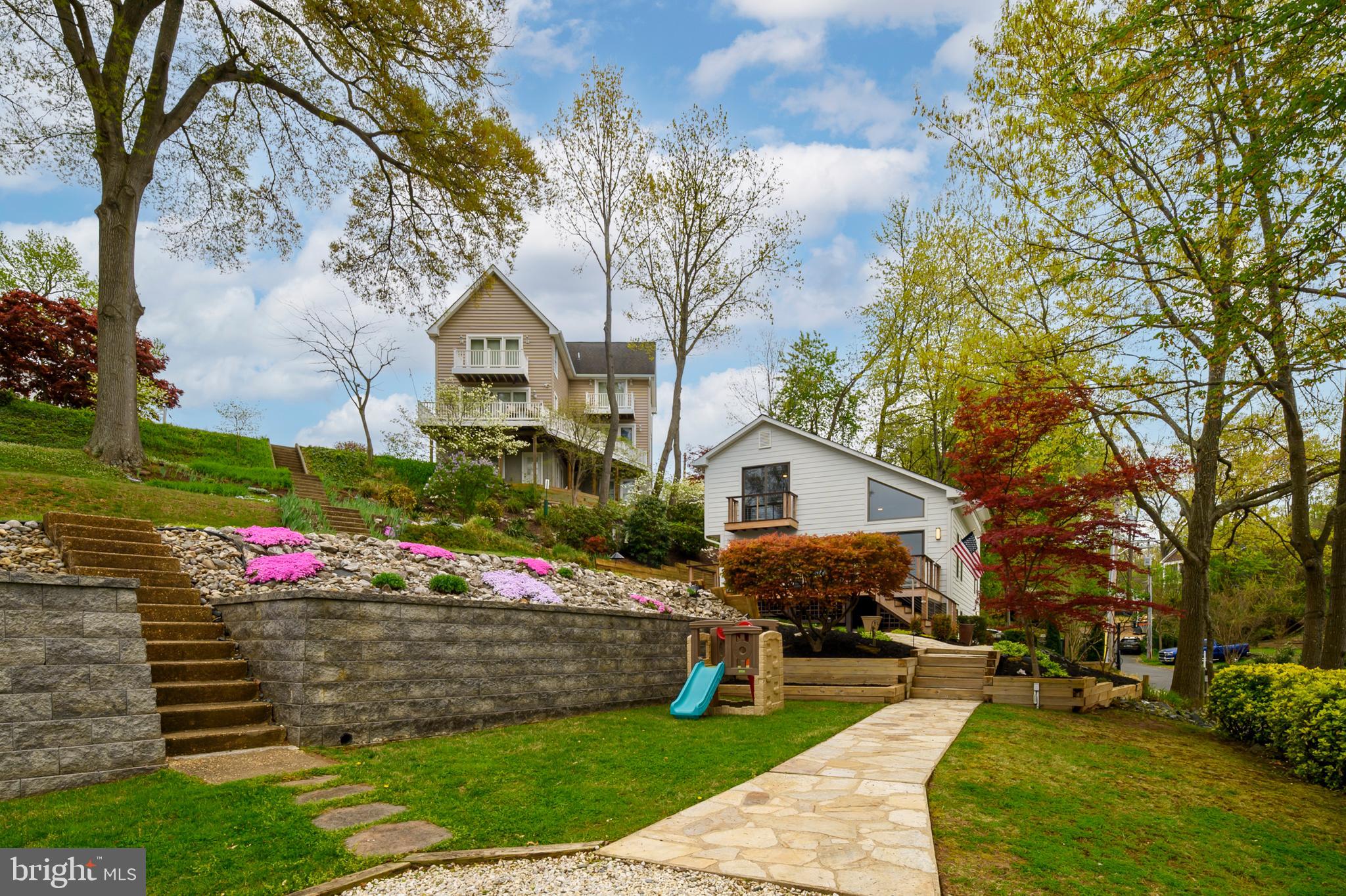 122 SHORE ROAD