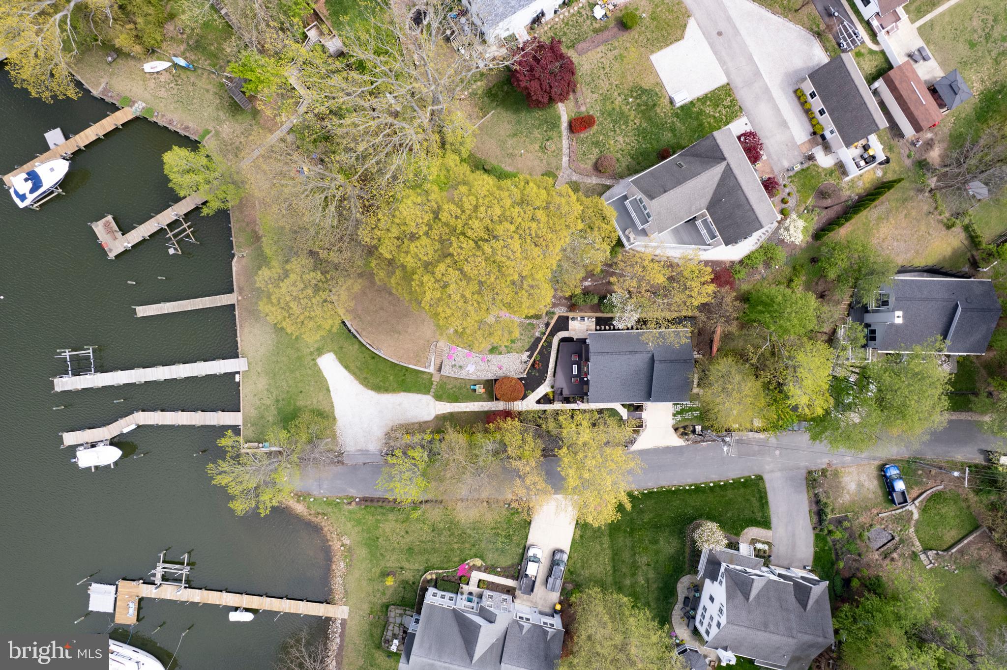 CRESSTON PARK - Residential