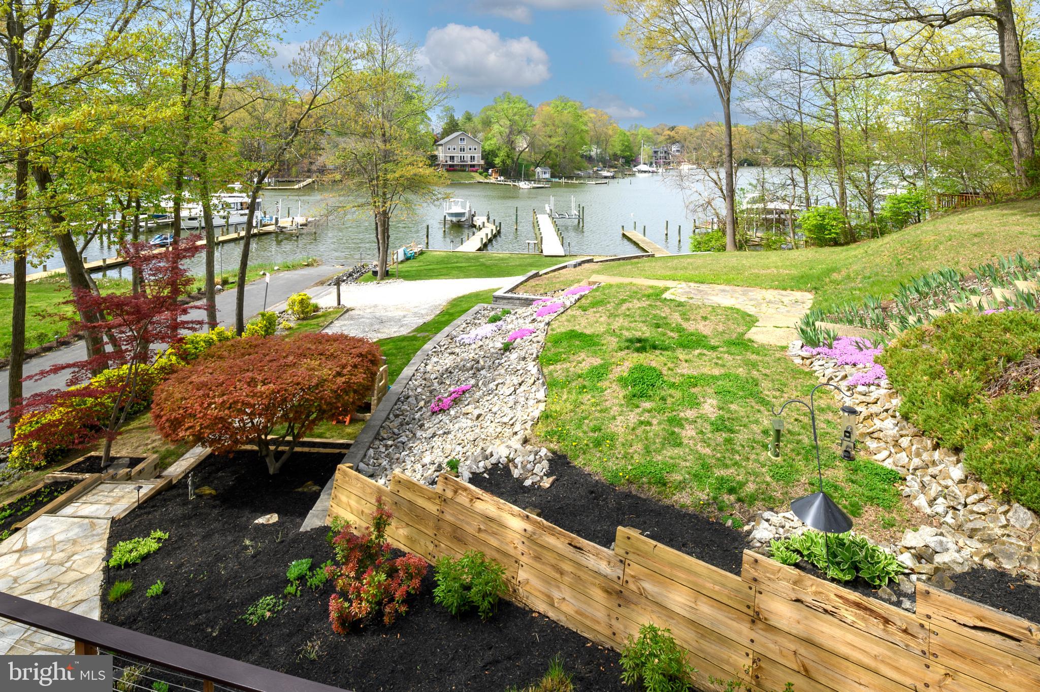 CRESSTON PARK - Residential
