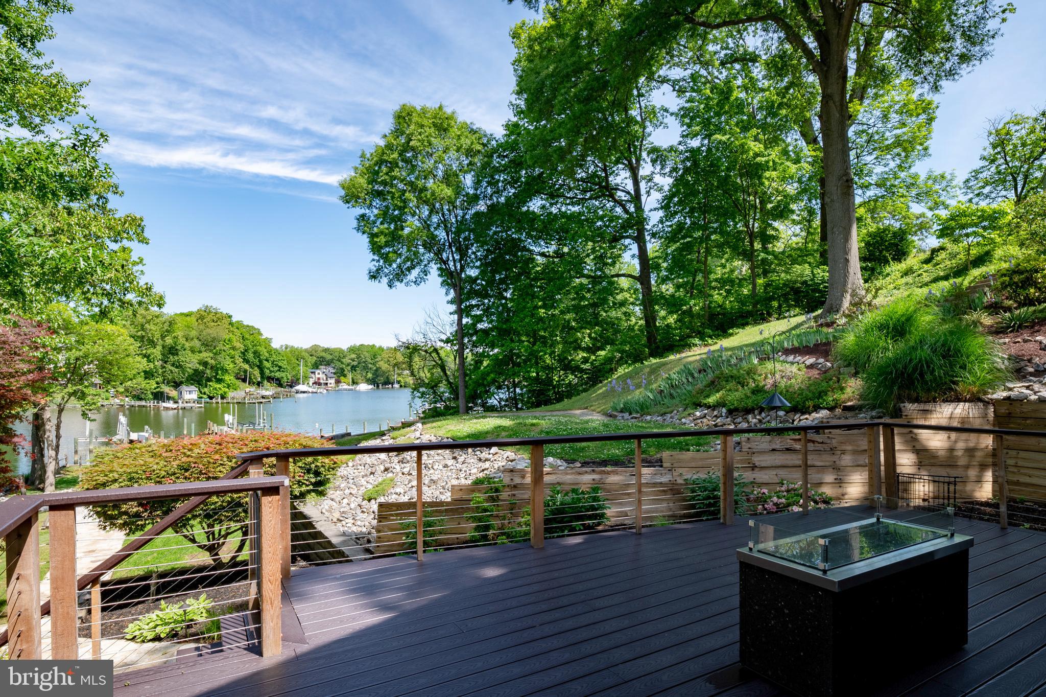 CRESSTON PARK - Residential