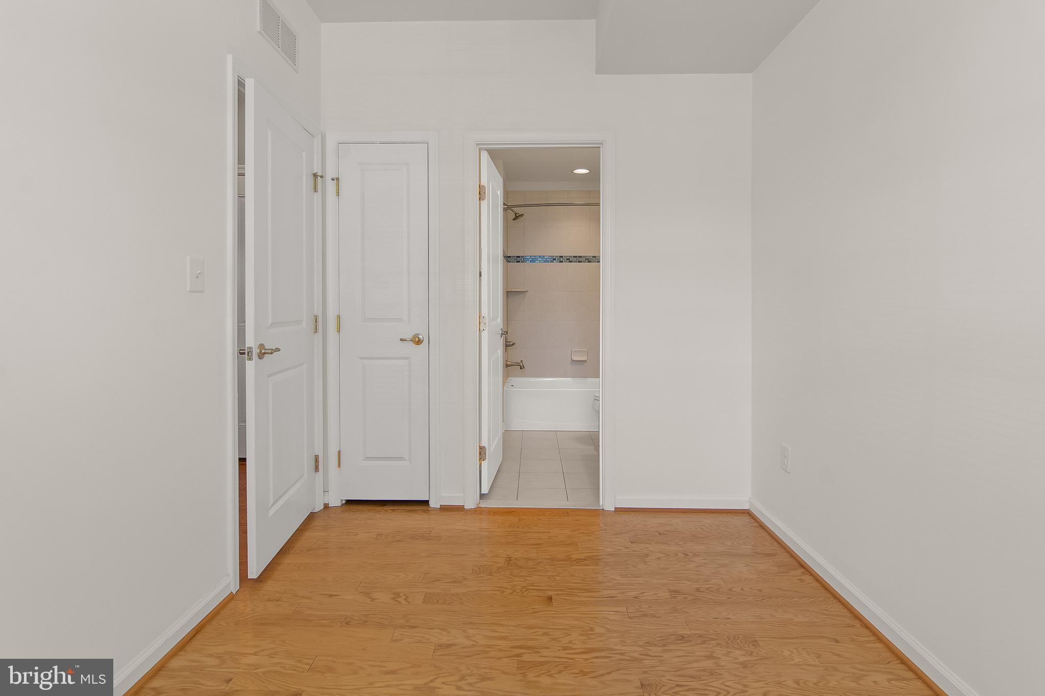 O'DONNELL SQUARE - Residential