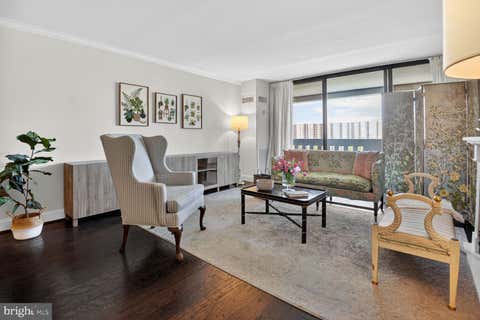 Condo For Sale - 6101 Edsall Road #1606<br/> ALEXANDRIA, VA 22304