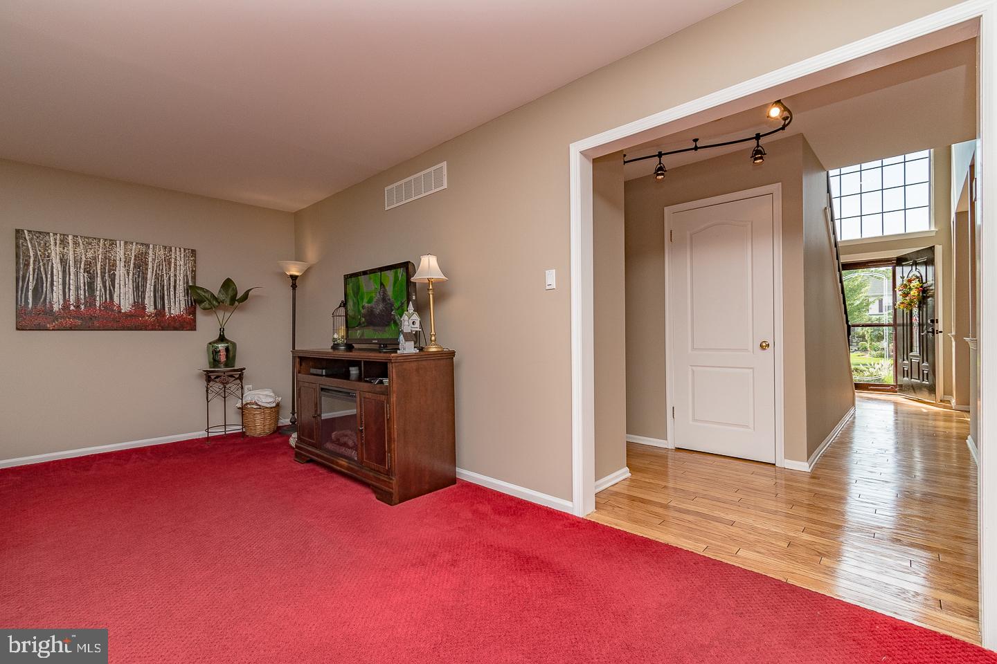 HIDDEN CREEK - Residential