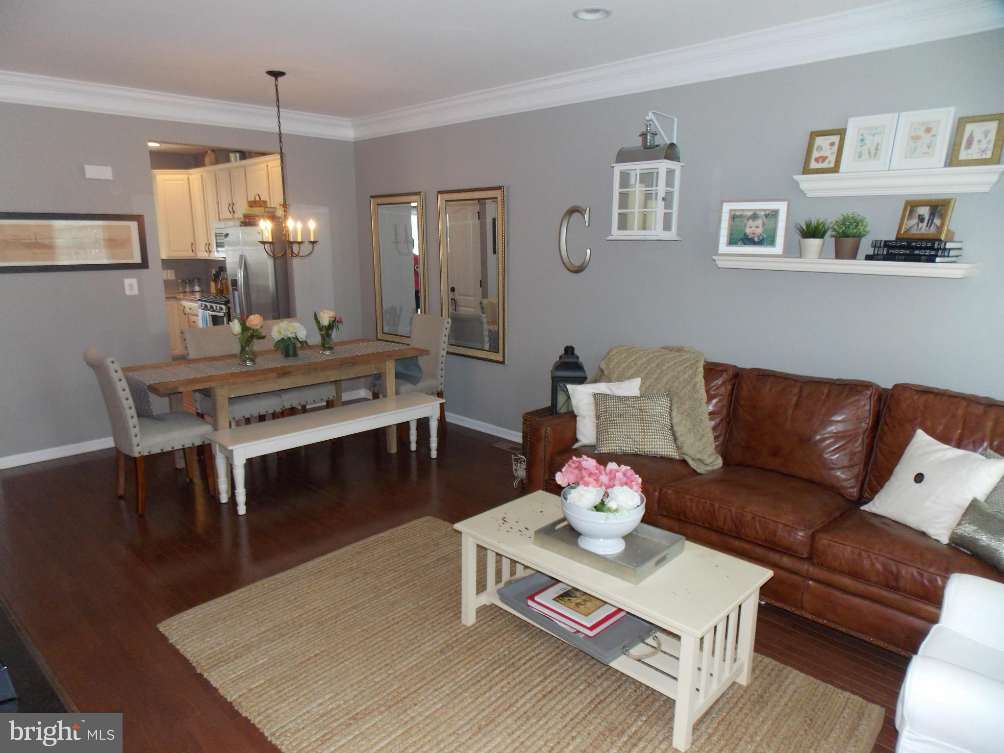 SOUTH RIDING - Residential