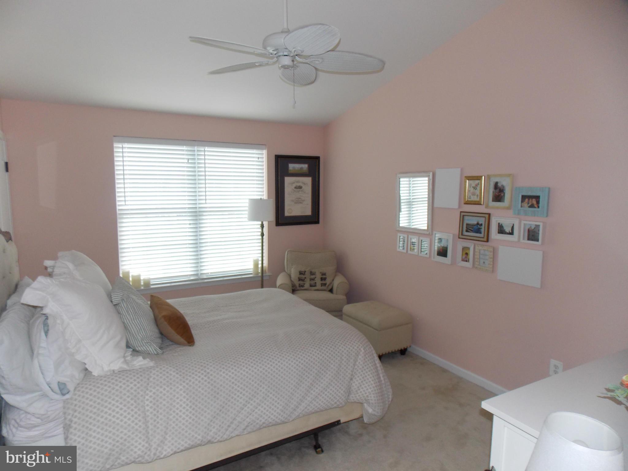 SOUTH RIDING - Residential