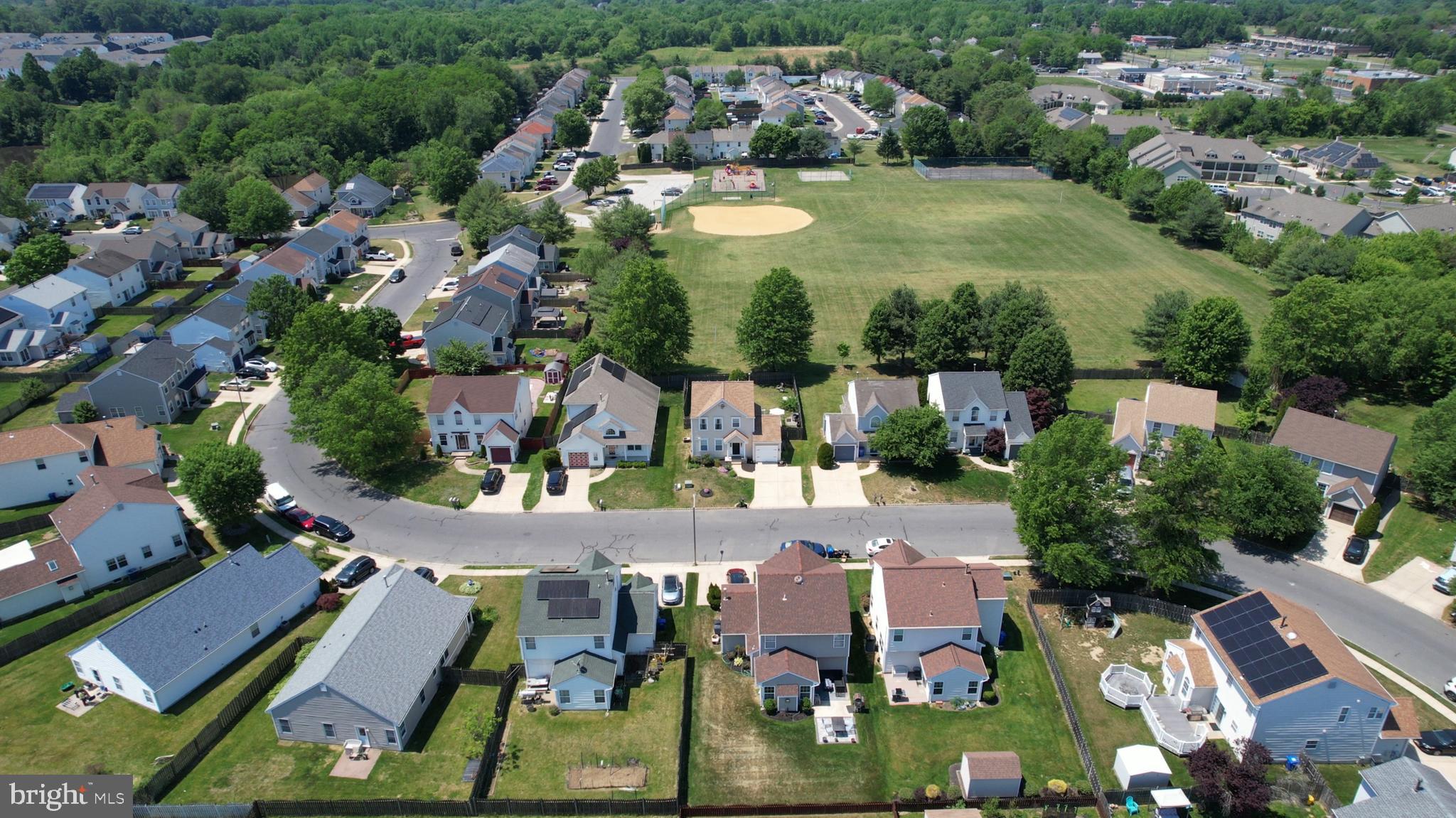 24 BENTWOOD DRIVE