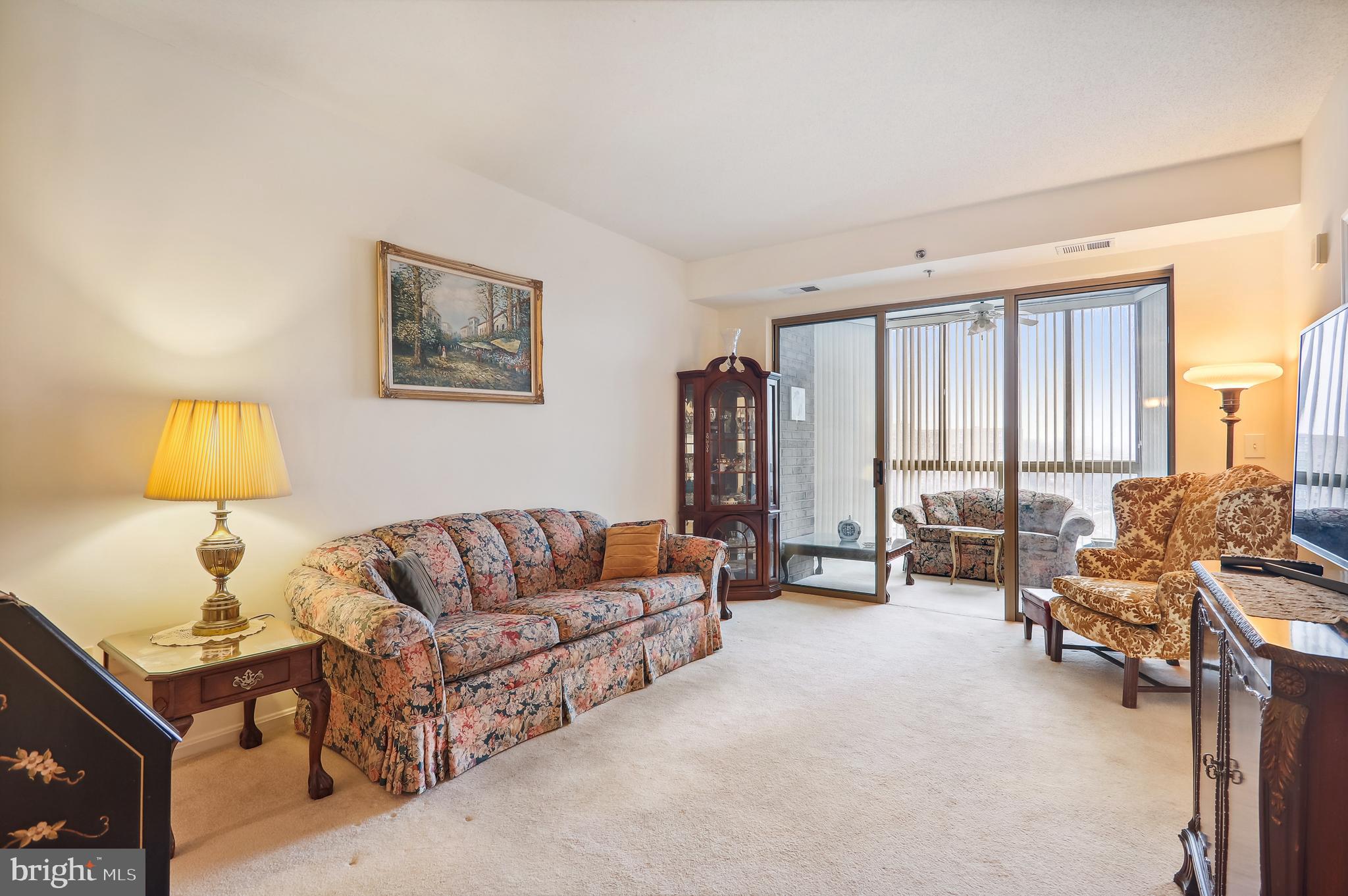 LEISURE WORLD - Residential