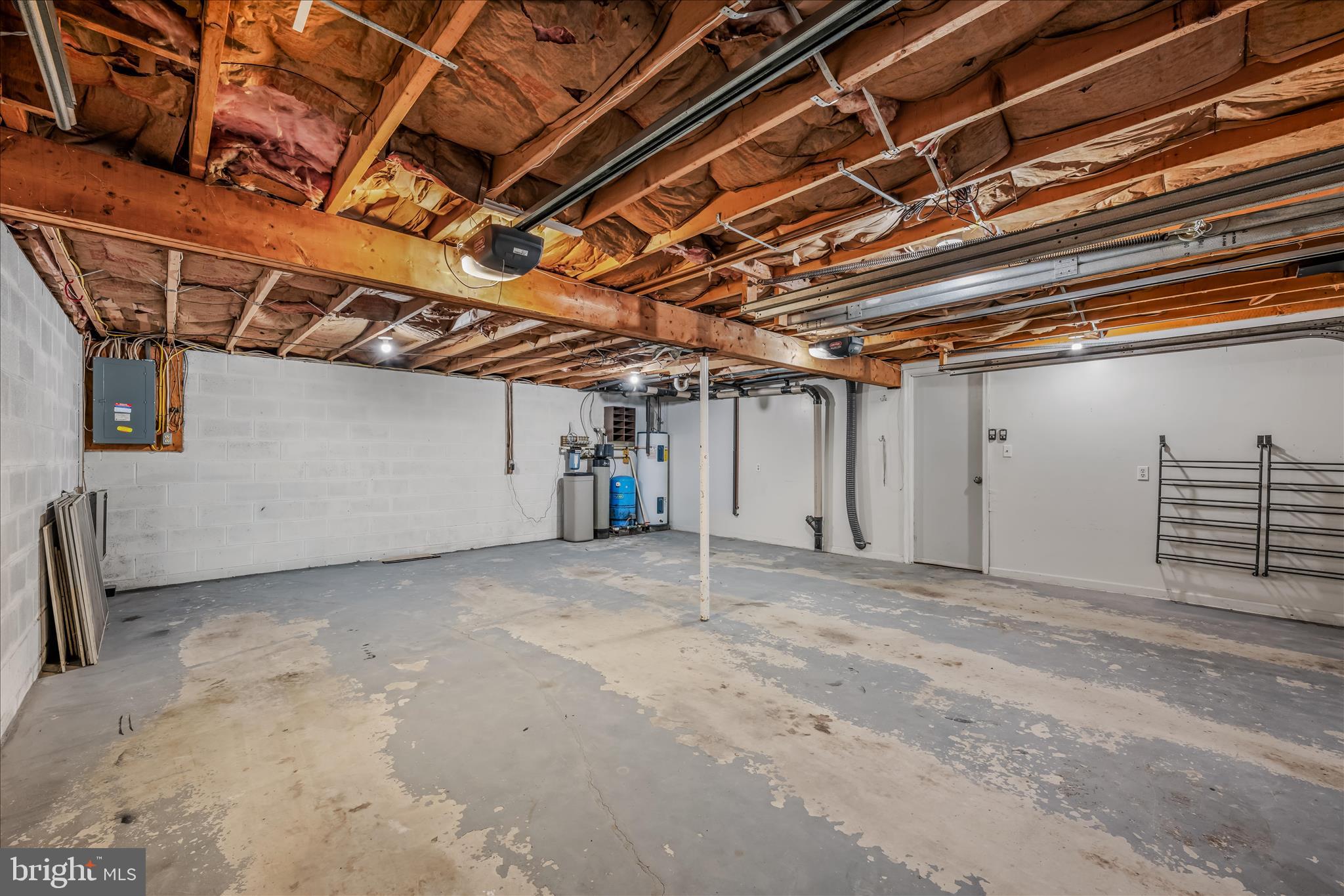 SHIRLEY FARMS - Residential