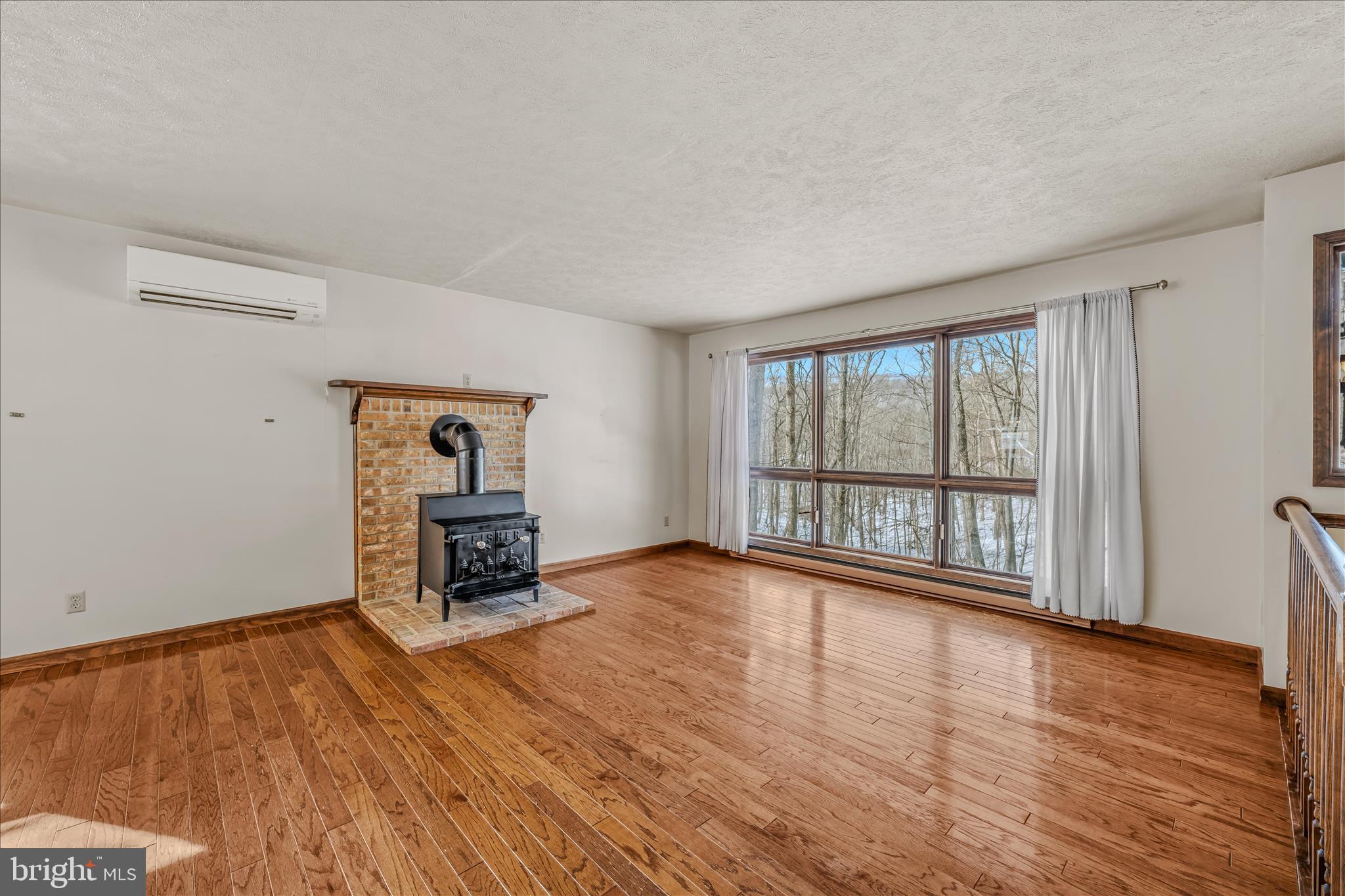 SHIRLEY FARMS - Residential