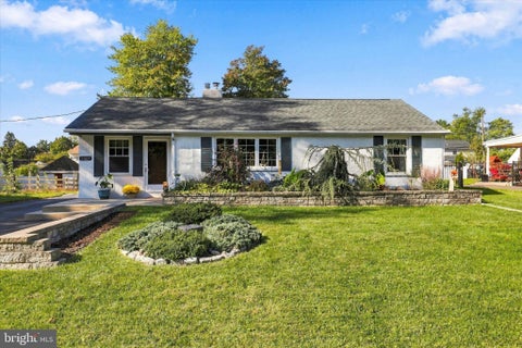 Photo of 1027 Cardinal Road, AUDUBON, PA 19403 (MLS # PAMC2197134)
