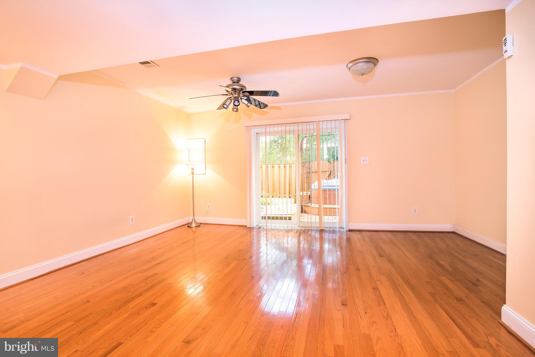 SUGARLAND RUN - Residential