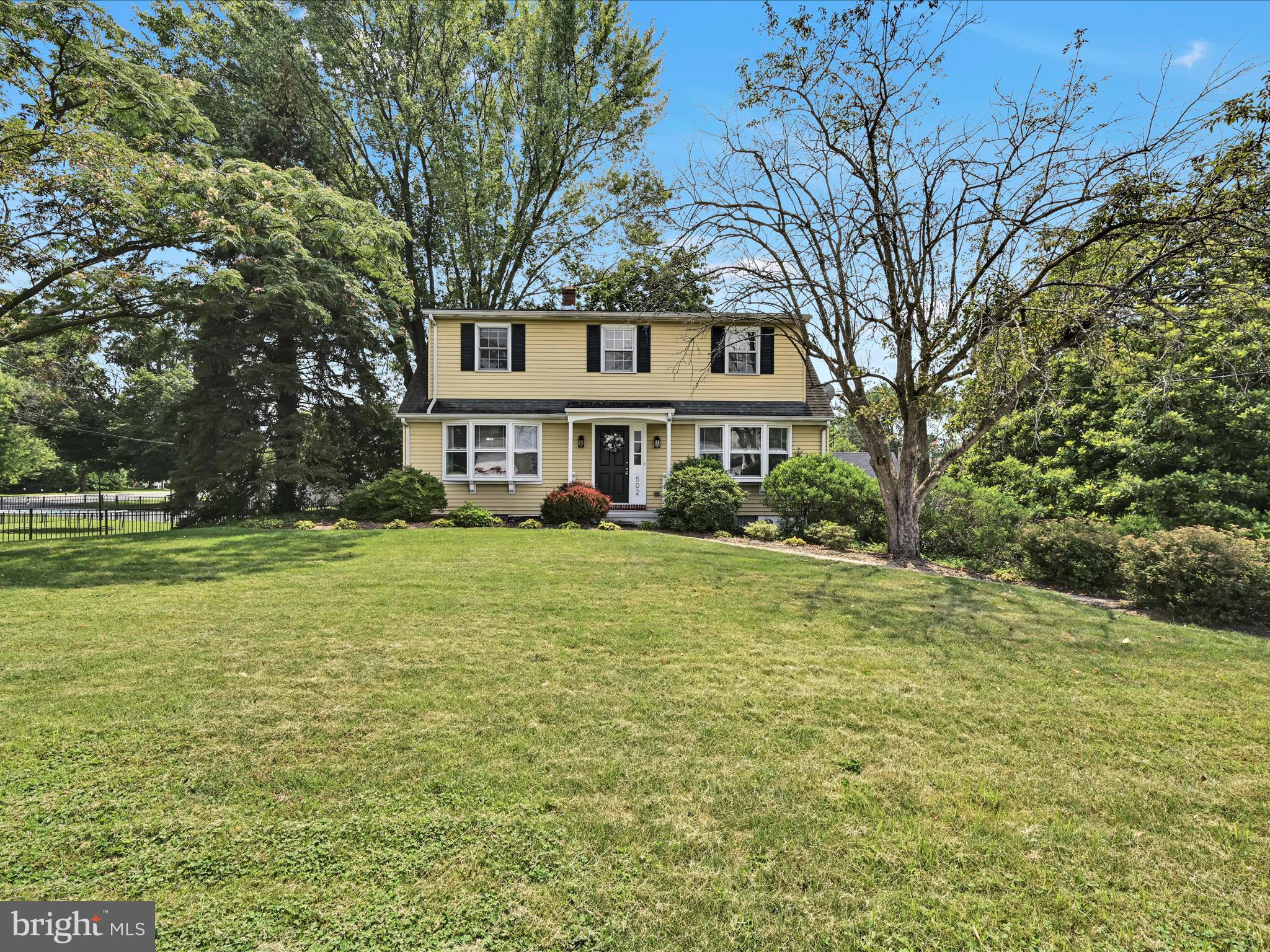 502 WILLOW LANE