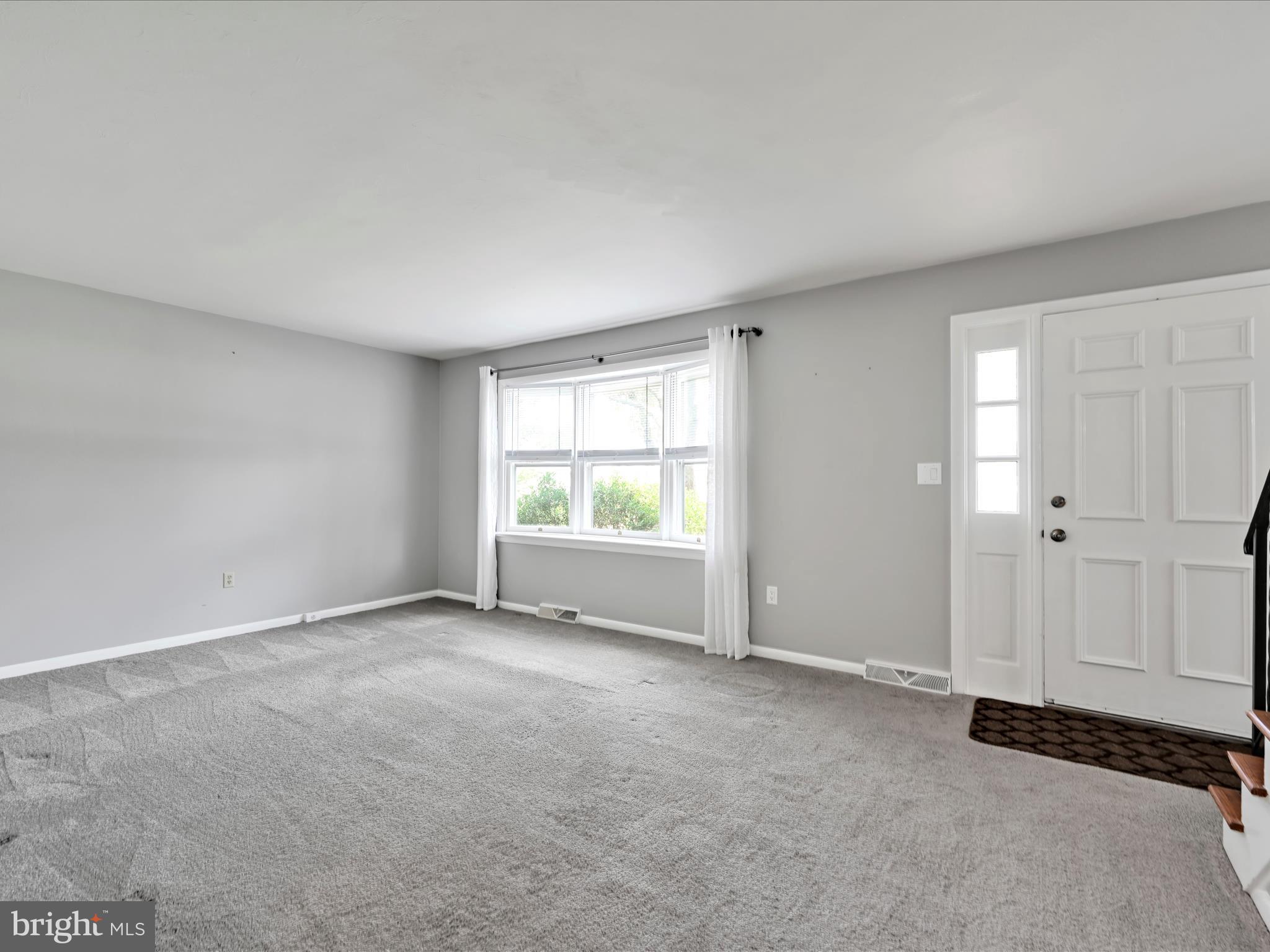 502 WILLOW LANE