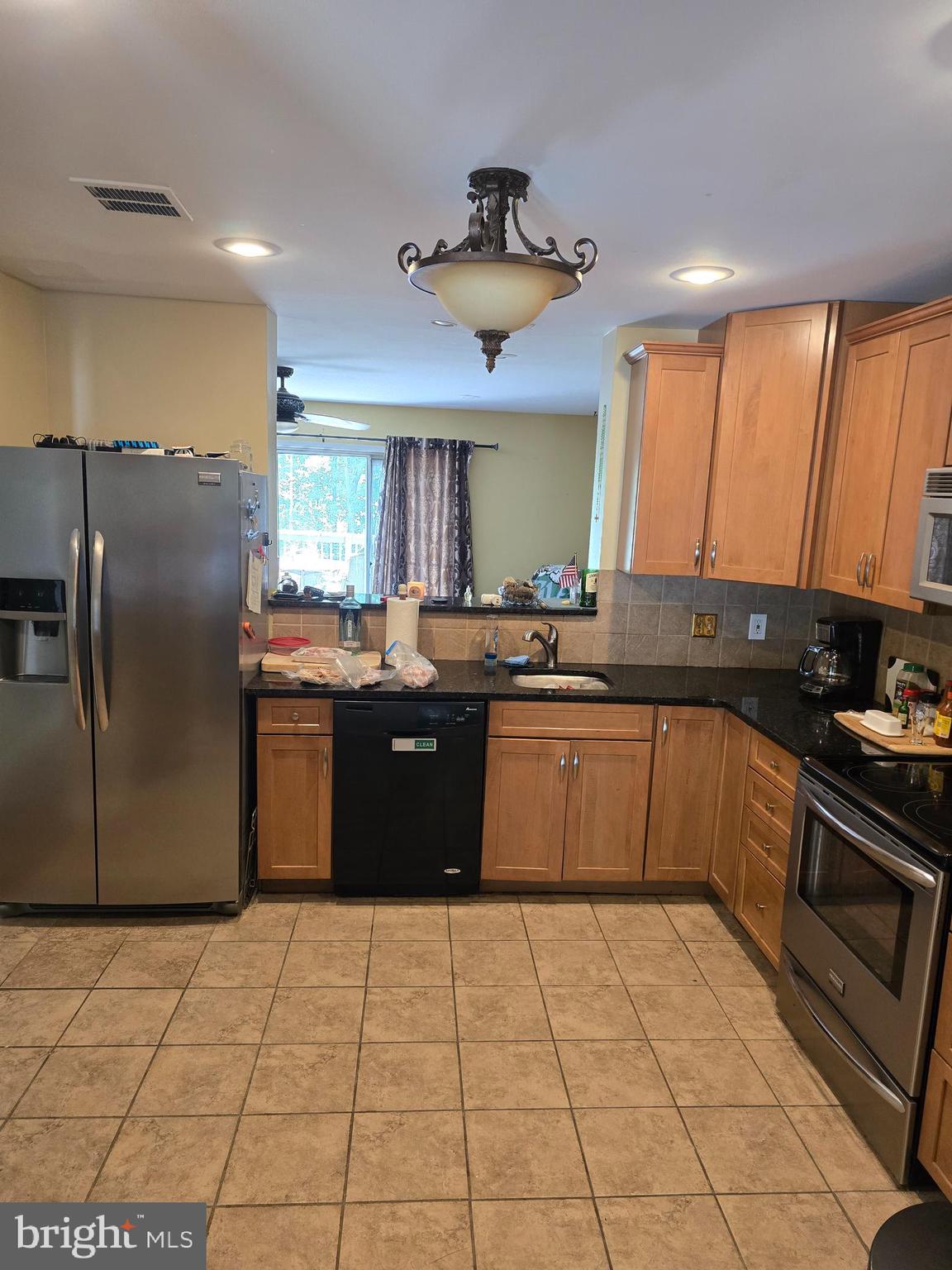 COVENTRY VILLAGE - Residential