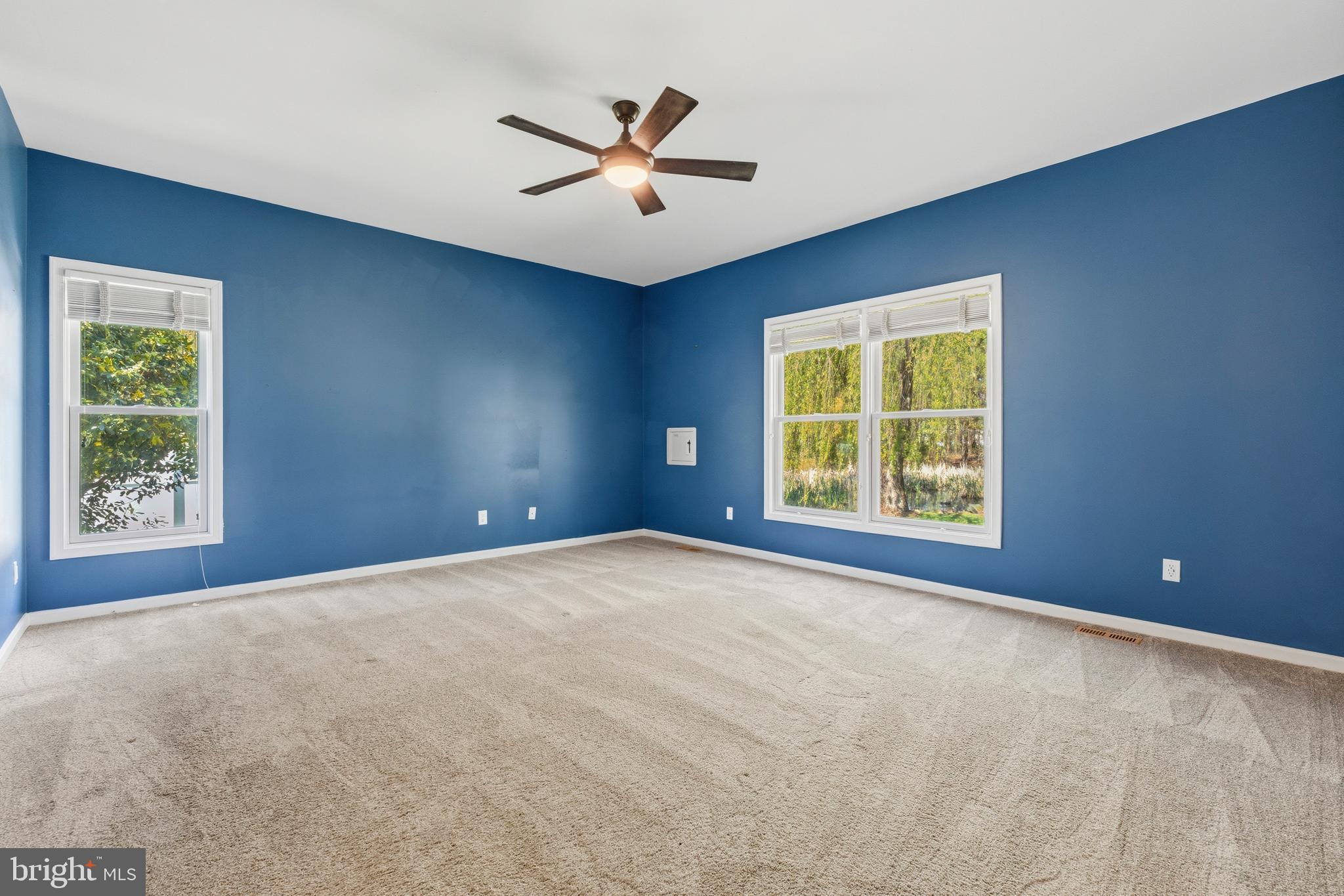 MAYFAIR GLEN - Residential