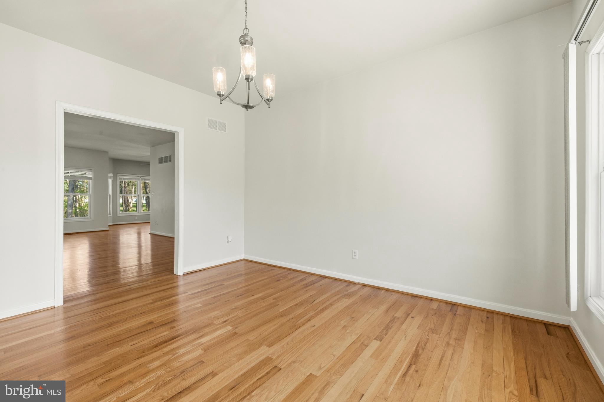 MAYFAIR GLEN - Residential