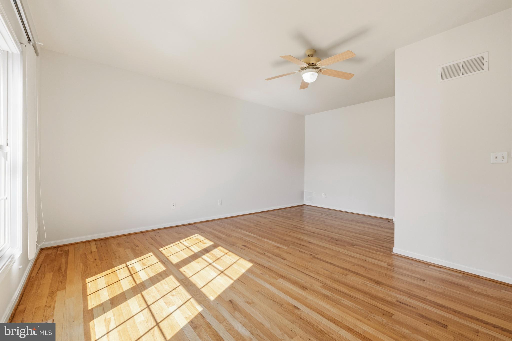 MAYFAIR GLEN - Residential