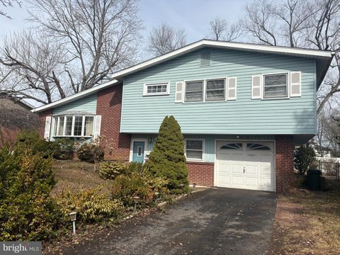 2407 MCCAWBER DRIVE WILMINGTON DE 19808