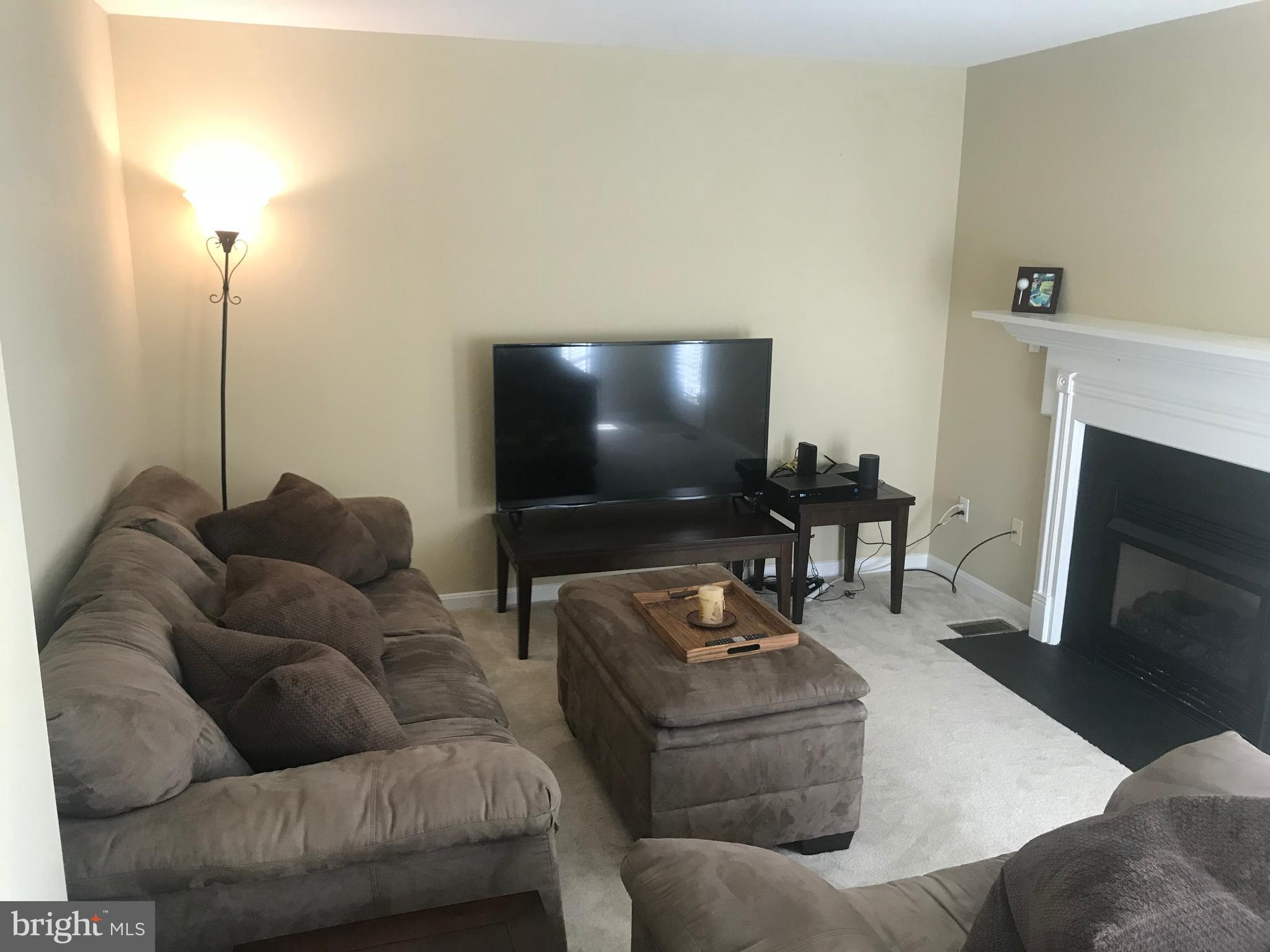 LEXINGTON COURT - Residential Lease