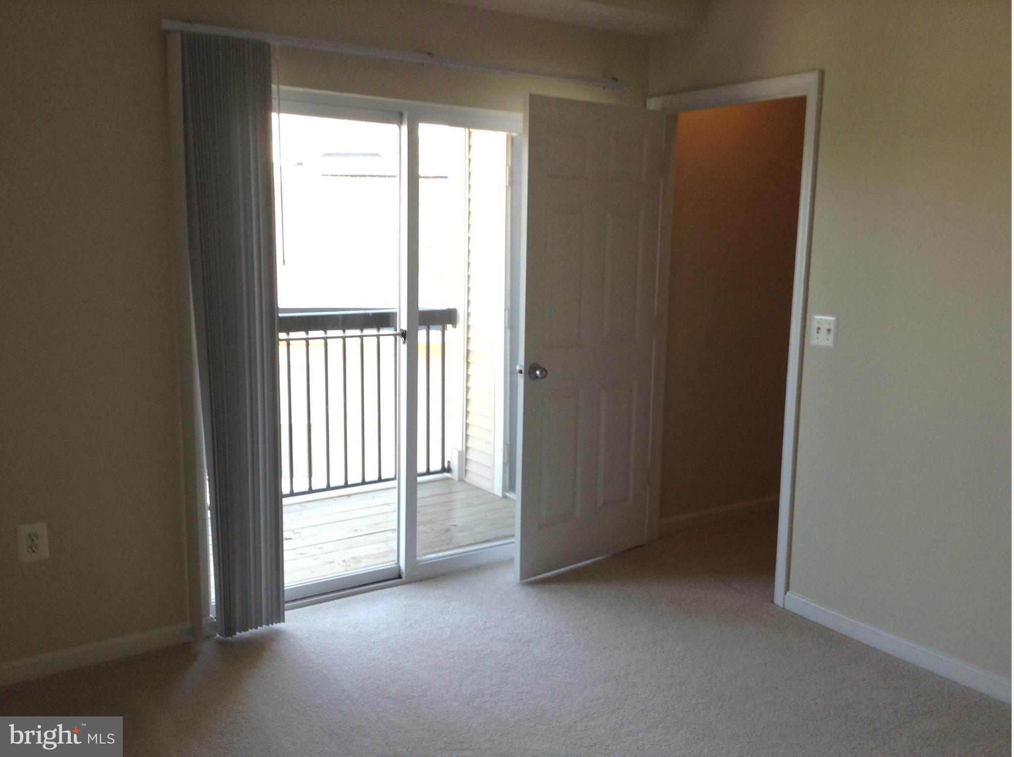 FAIRFAX RIDGE - Residential Lease