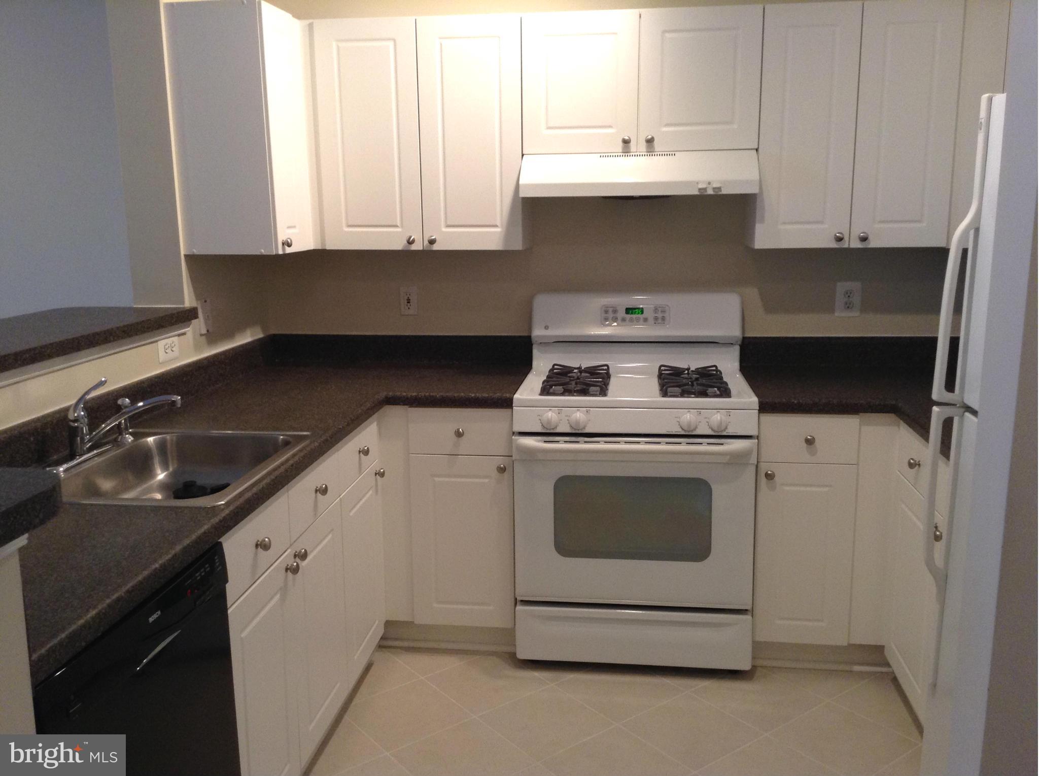 FAIRFAX RIDGE - Residential Lease