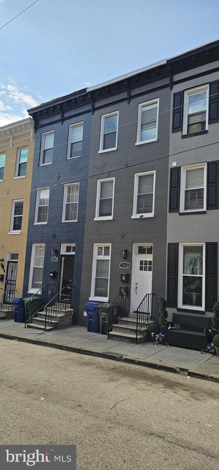 FRANKLIN SQUARE HISTORIC DISTRICT - Residential Lease