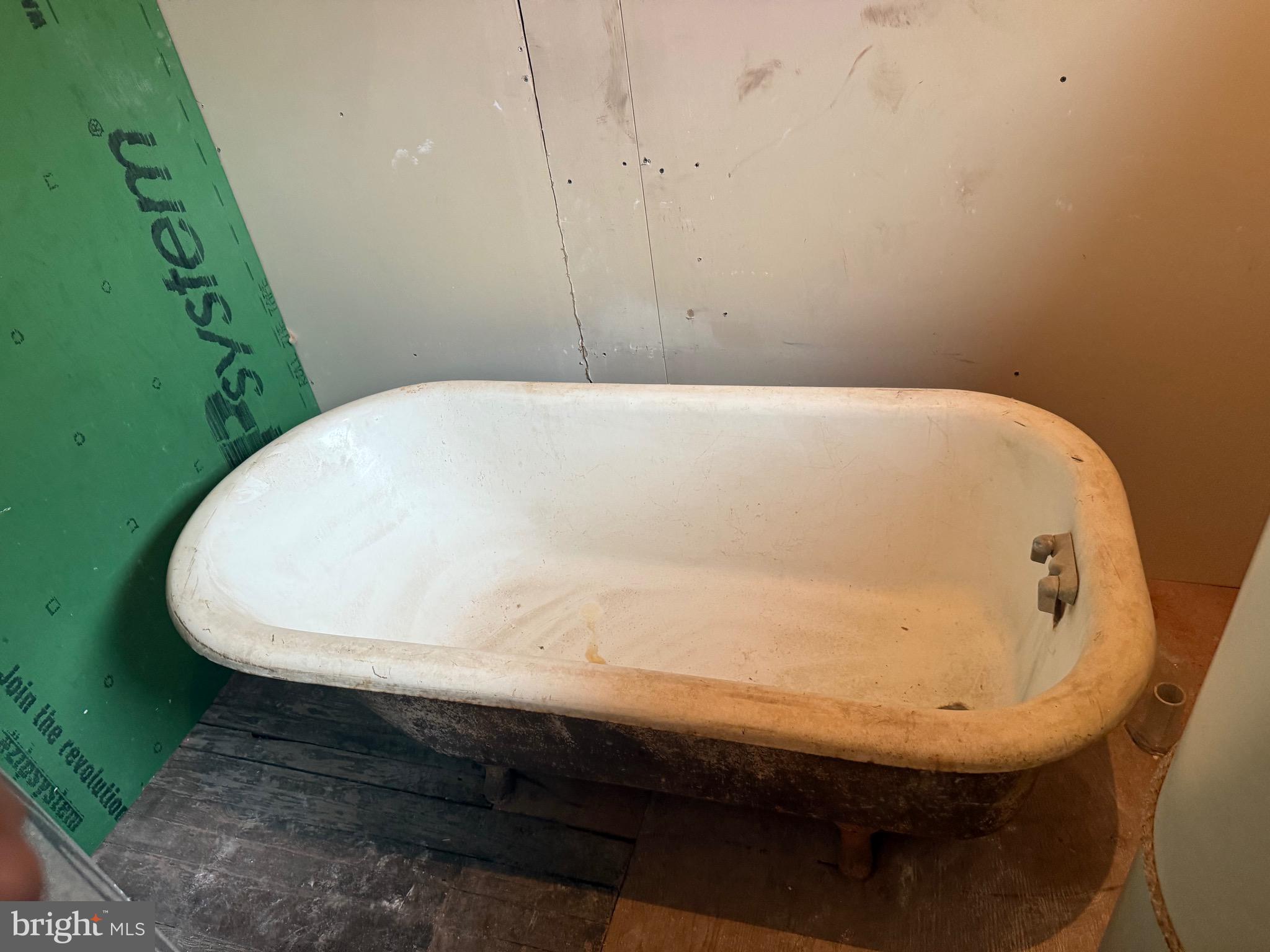 TEMPLE UNIVERSITY - Residential