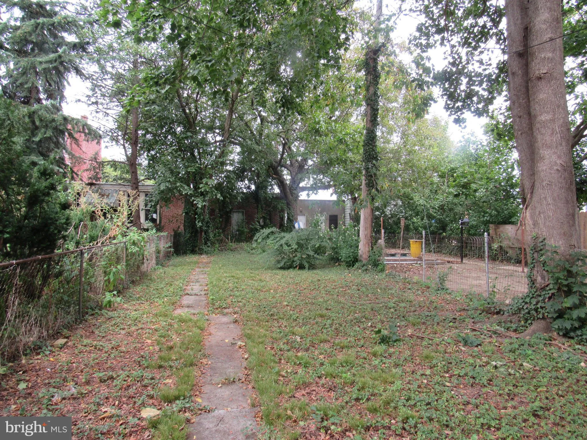 York, Pennsylvania 17401, United States, 5 Bedrooms Bedrooms, ,Residential,Pending,208146